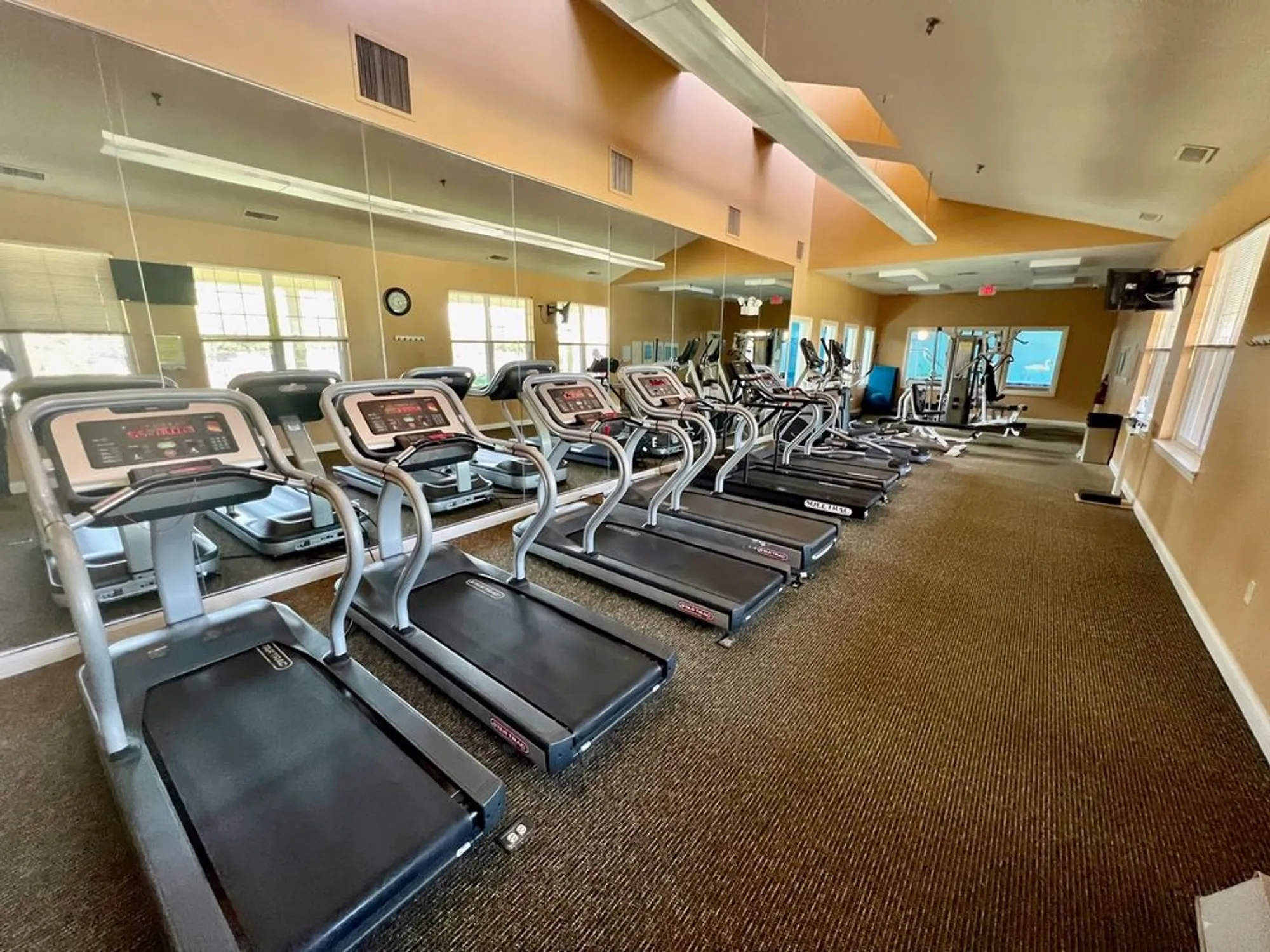 Property Slideshow image 42 of 58 | 16174 seneca lake cir, Crest Hill, IL, 60403