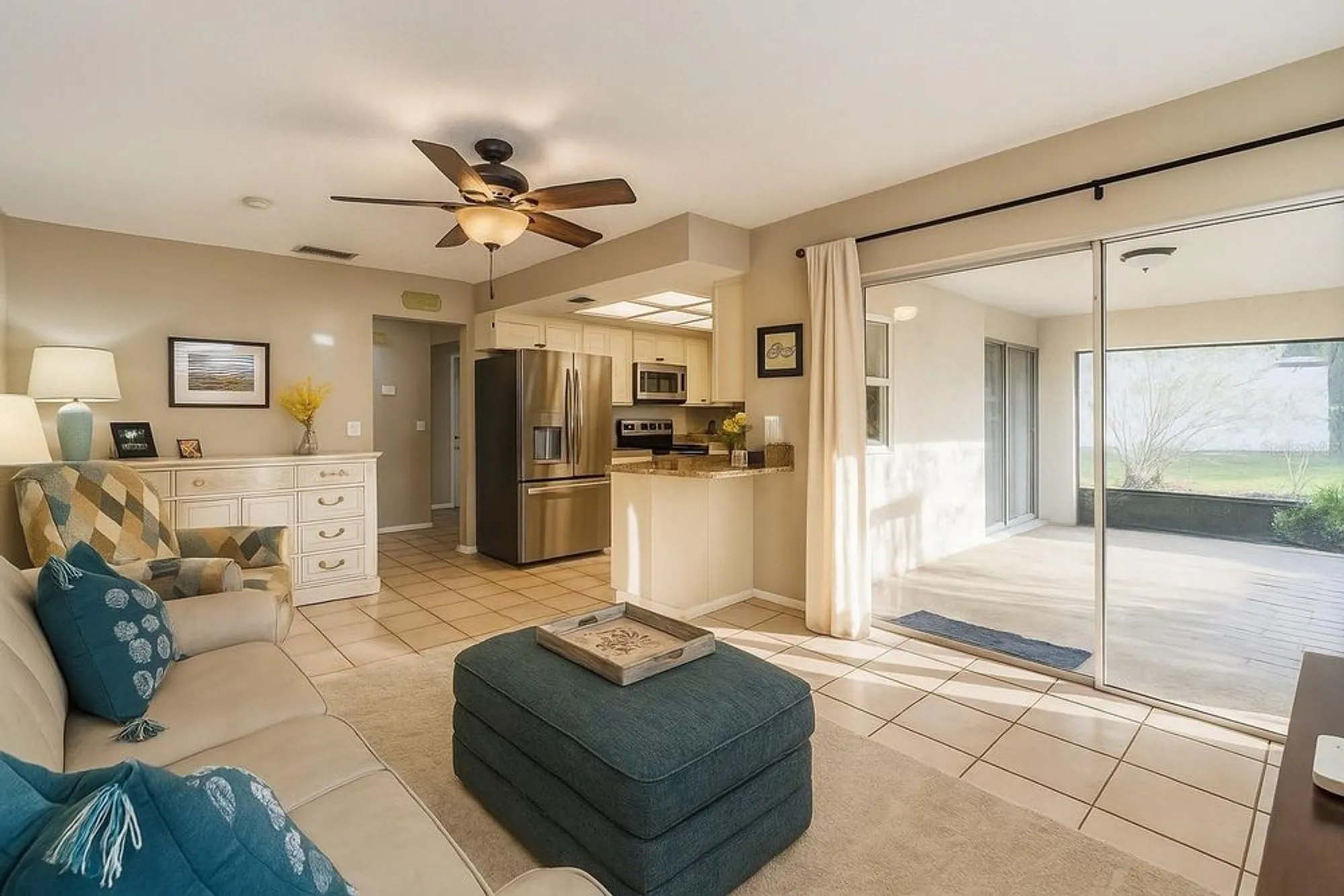 Property Slideshow image 16 of 38 | 2932 macalpin dr, Palm Harbor, FL, 34684