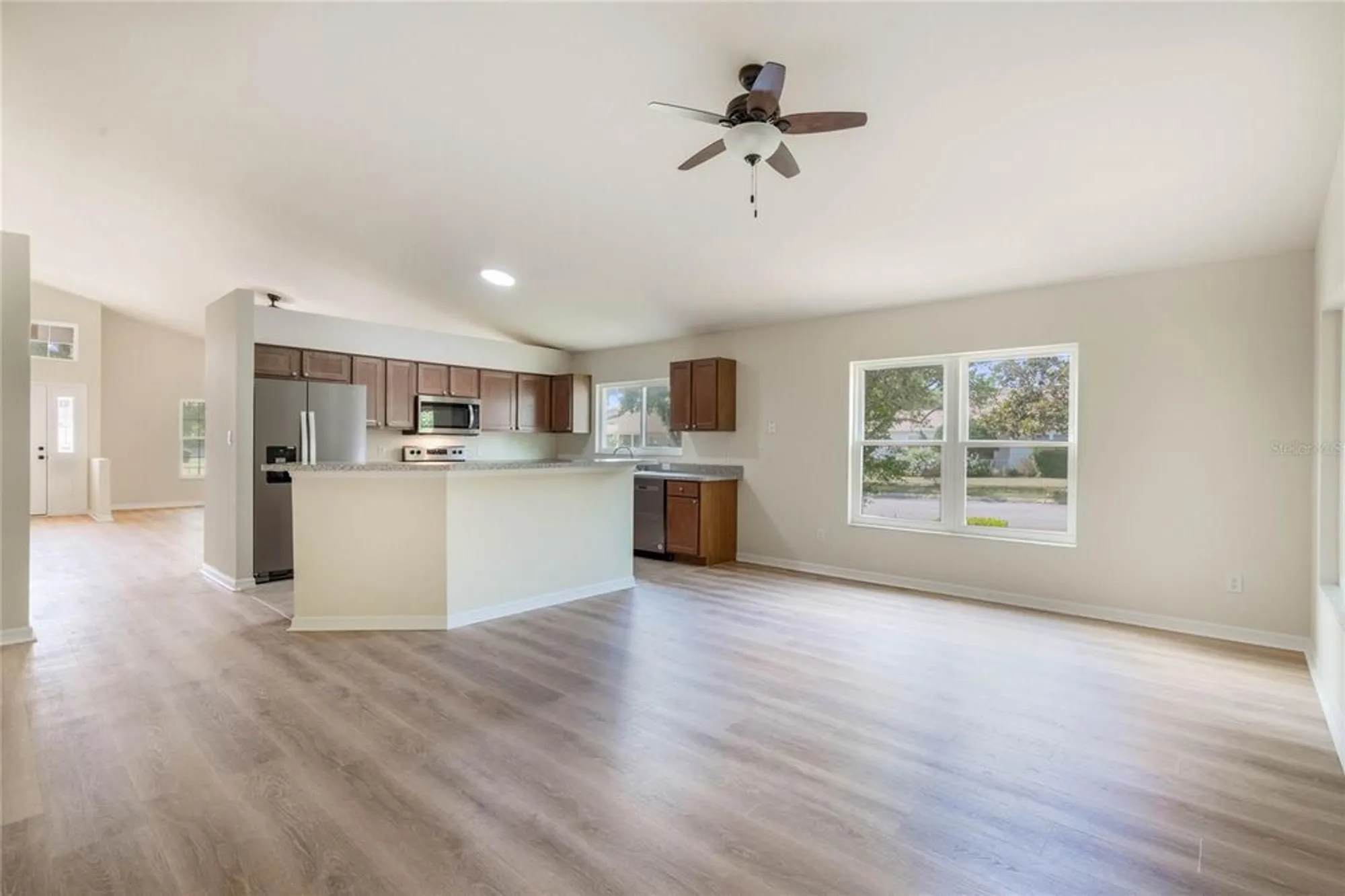 Property Slideshow image 16 of 37 | 24801 cranes roost cir, Leesburg, FL, 34748