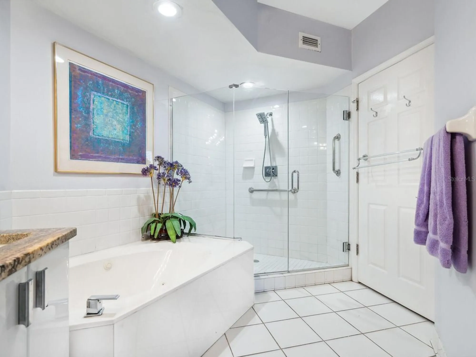 Property Slideshow image 26 of 59 | 5420 eagles point cir 106, Sarasota, FL, 34231