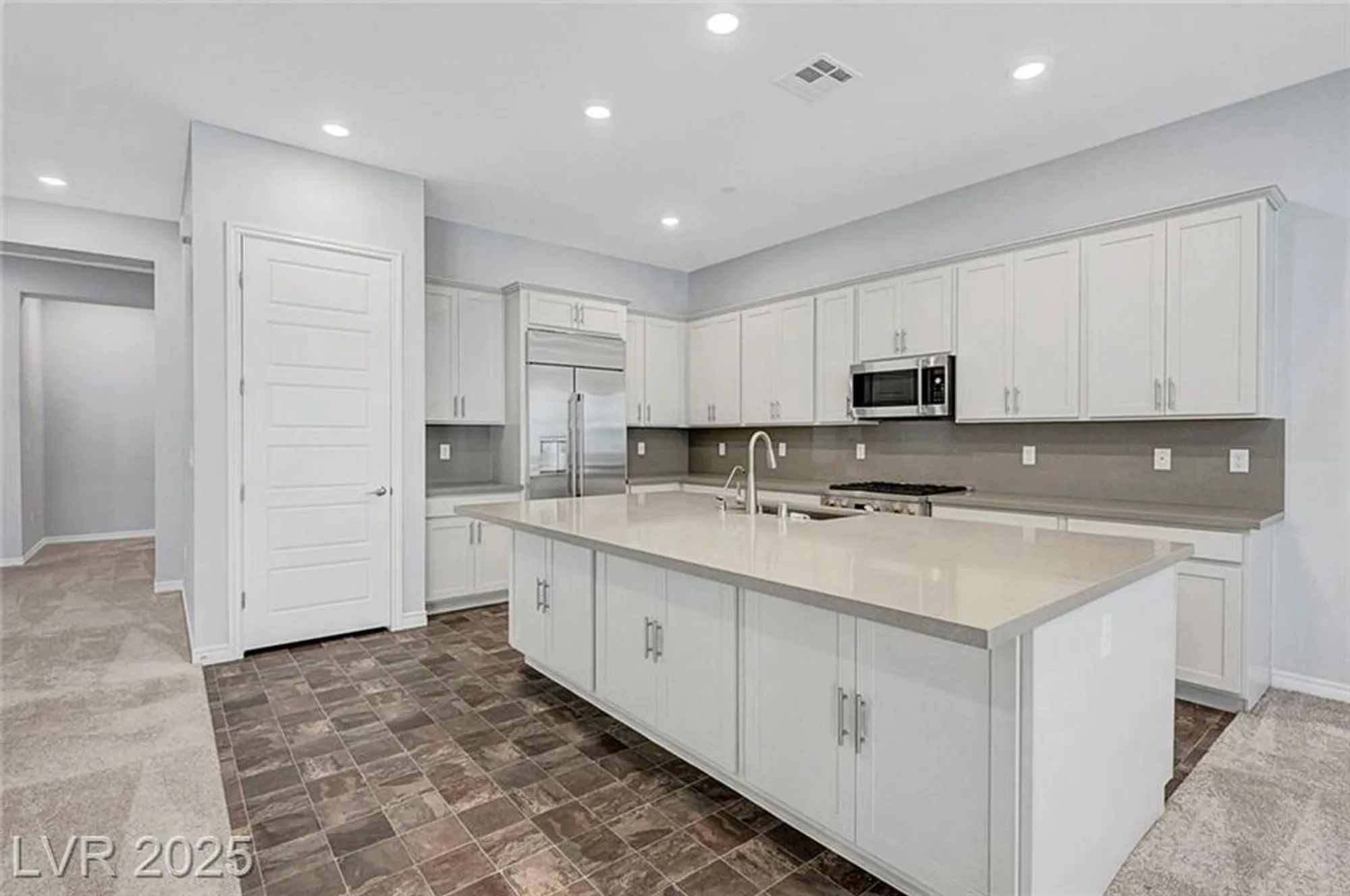 Property Slideshow image 10 of 44 | 977 edinburgh fields ct, Las Vegas, NV, 89138