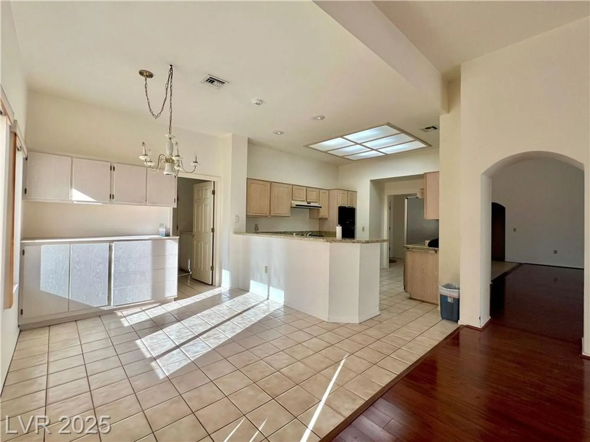 Property Slideshow image 8 of 33 | 3012 morning ridge dr, Las Vegas, NV, 89134