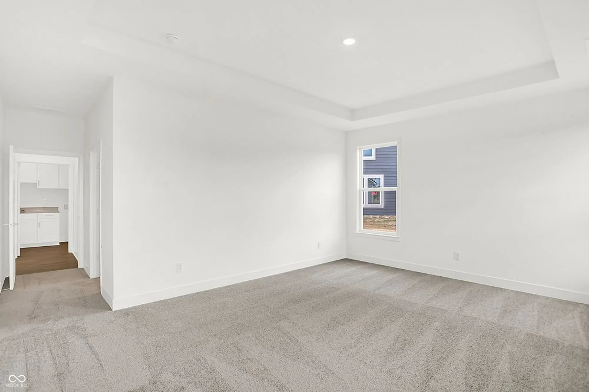 Property Slideshow image 24 of 46 | 5062 foxley park ln, Avon, IN, 46123