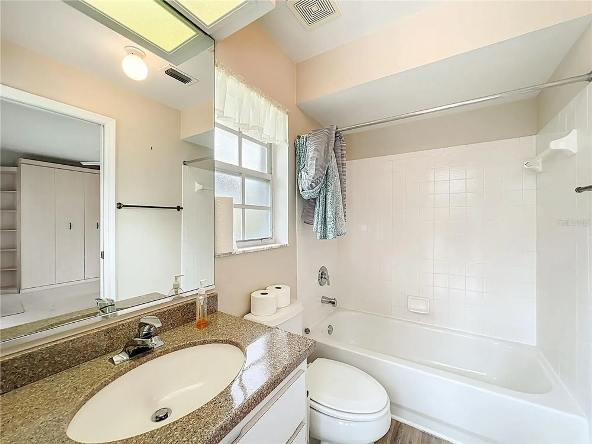 Property Slideshow image 42 of 73 | 5902 princess diana ct, Leesburg, FL, 34748