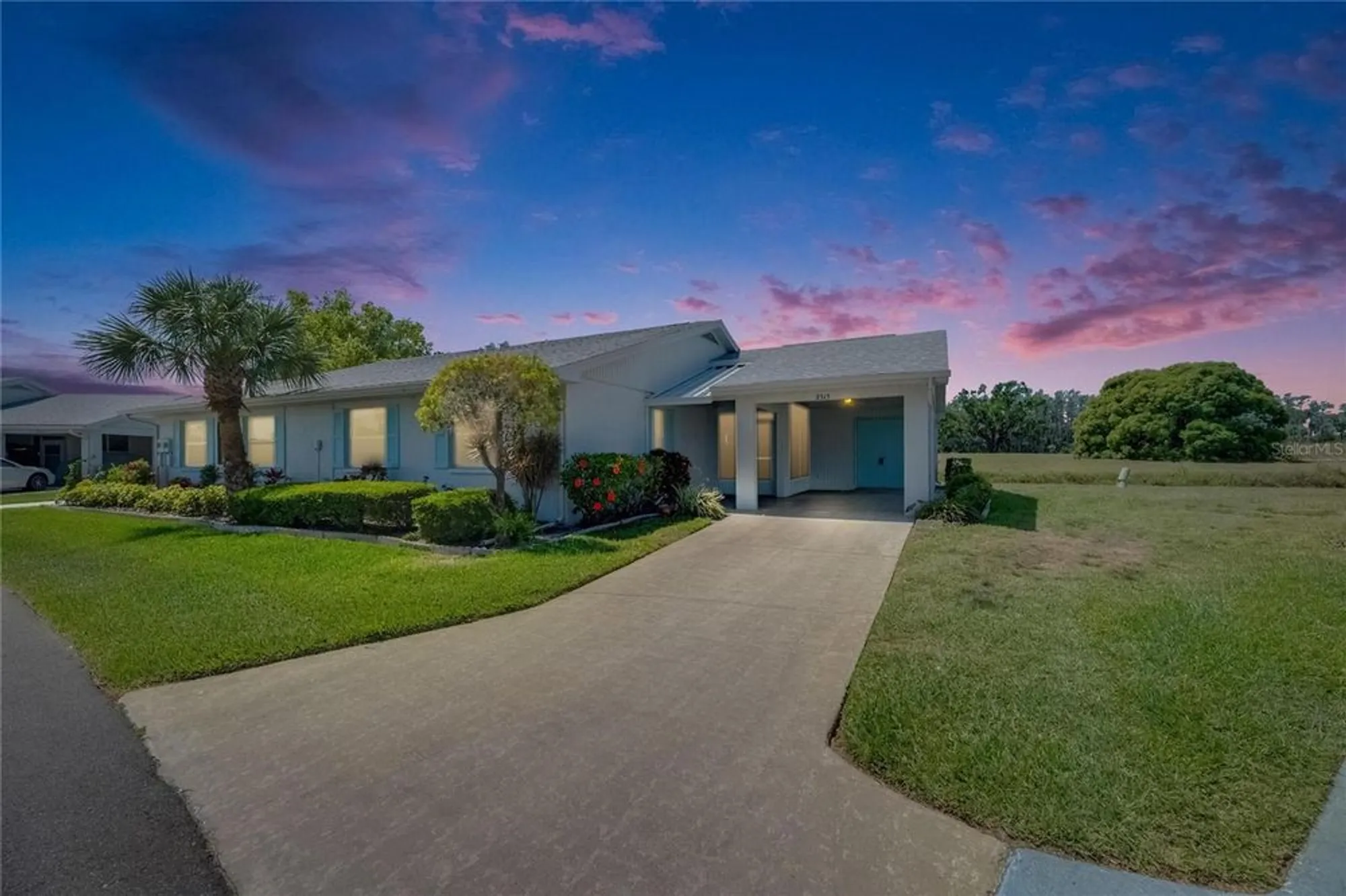 Property Slideshow image 2 of 48 | 2313 grenoble pl # 2313, Sun City Center, FL, 33573