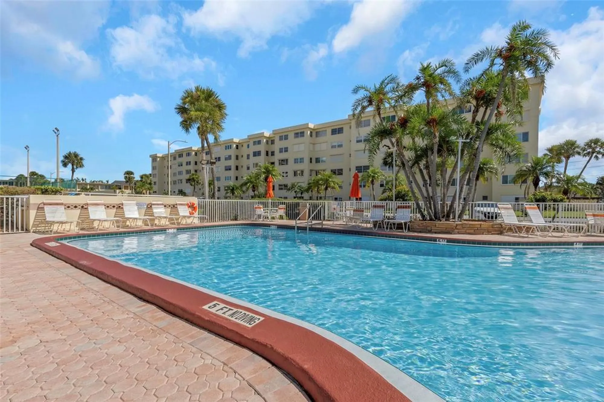 Property Slideshow image 51 of 95 | 4550 cove cir apt 207, St Petersburg, FL, 33708