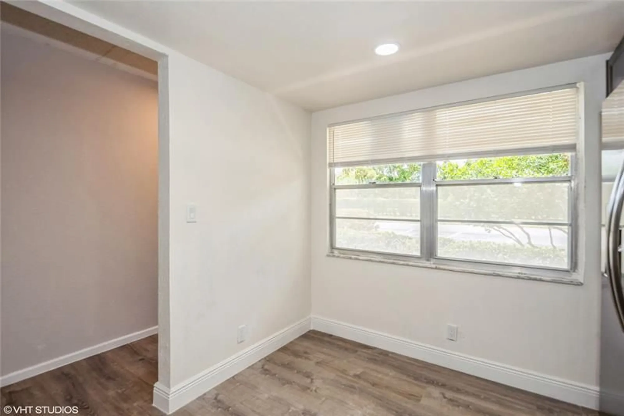 Property Slideshow image 11 of 33 | 2805 victoria way d1, Coconut Creek, FL, 33066