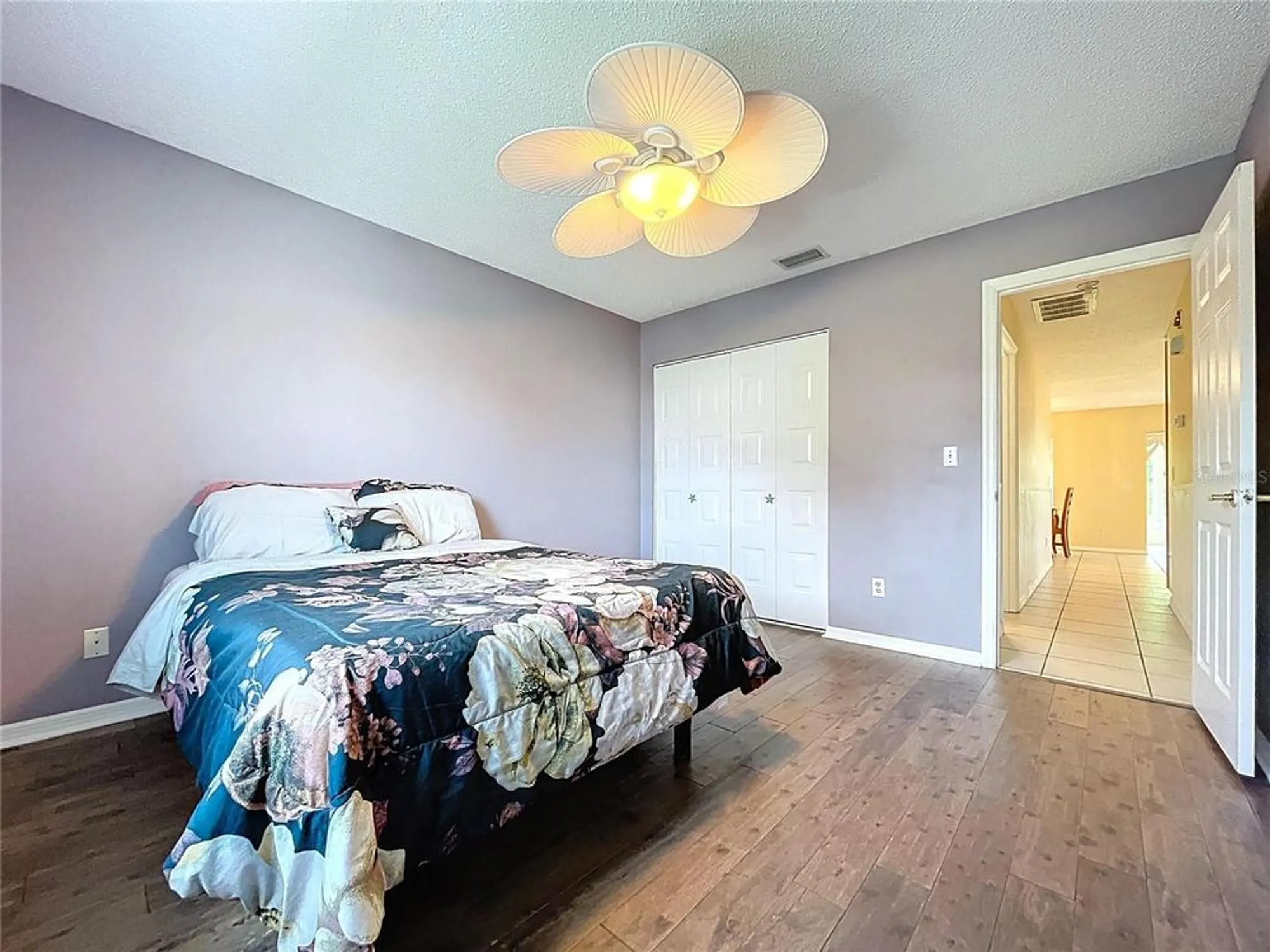 Property Slideshow image 25 of 67 | 505 foxglove cir b, Sun City Center, FL, 33573