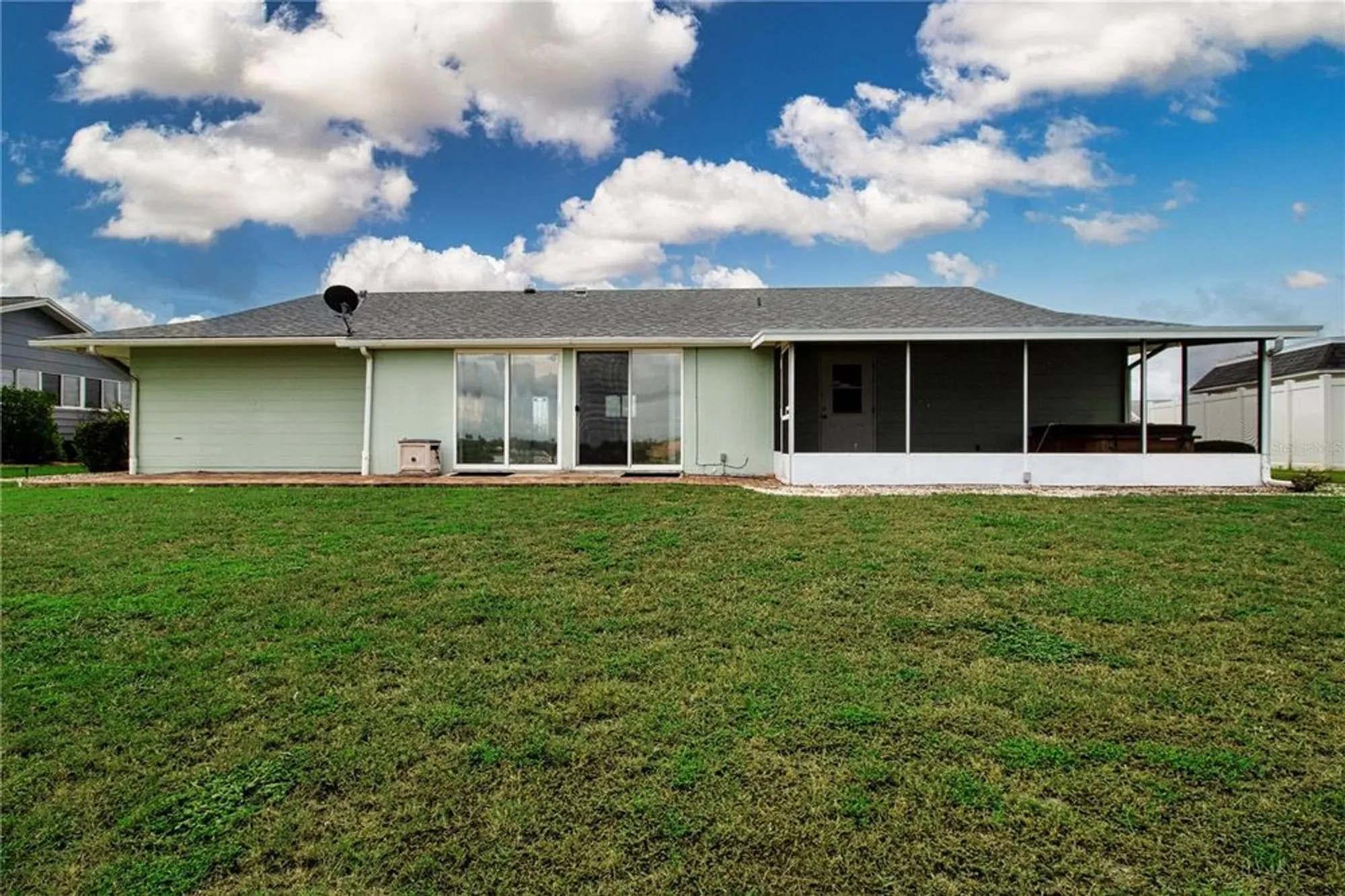 Property Slideshow image 37 of 56 | 1715 danbury dr, Sun City Center, FL, 33573