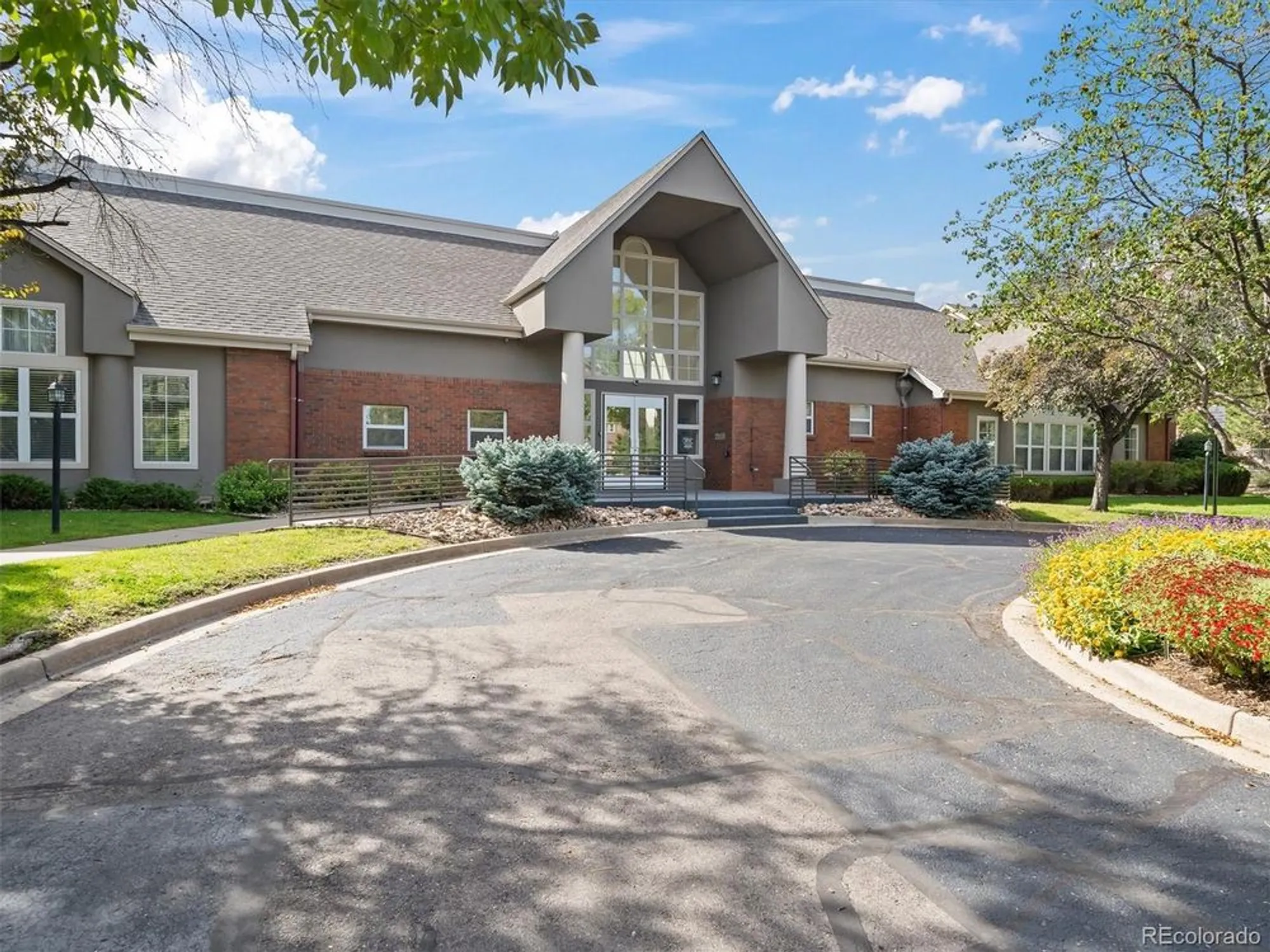 Property Slideshow image 32 of 40 | 2894 w riverwalk cir b108, Littleton, CO, 80123