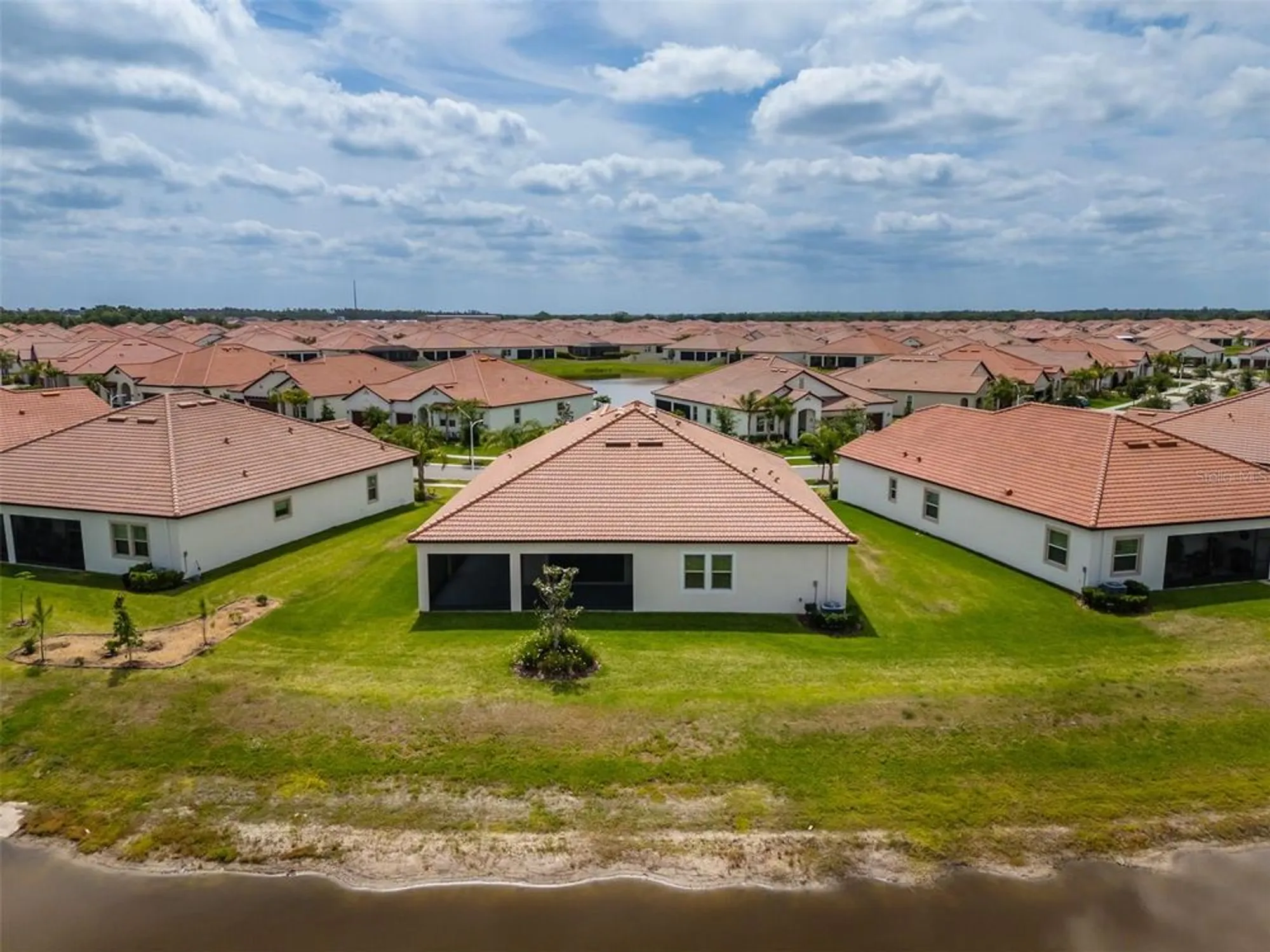 Property Slideshow image 57 of 80 | 5329 windy grove dr, Wimauma, FL, 33598
