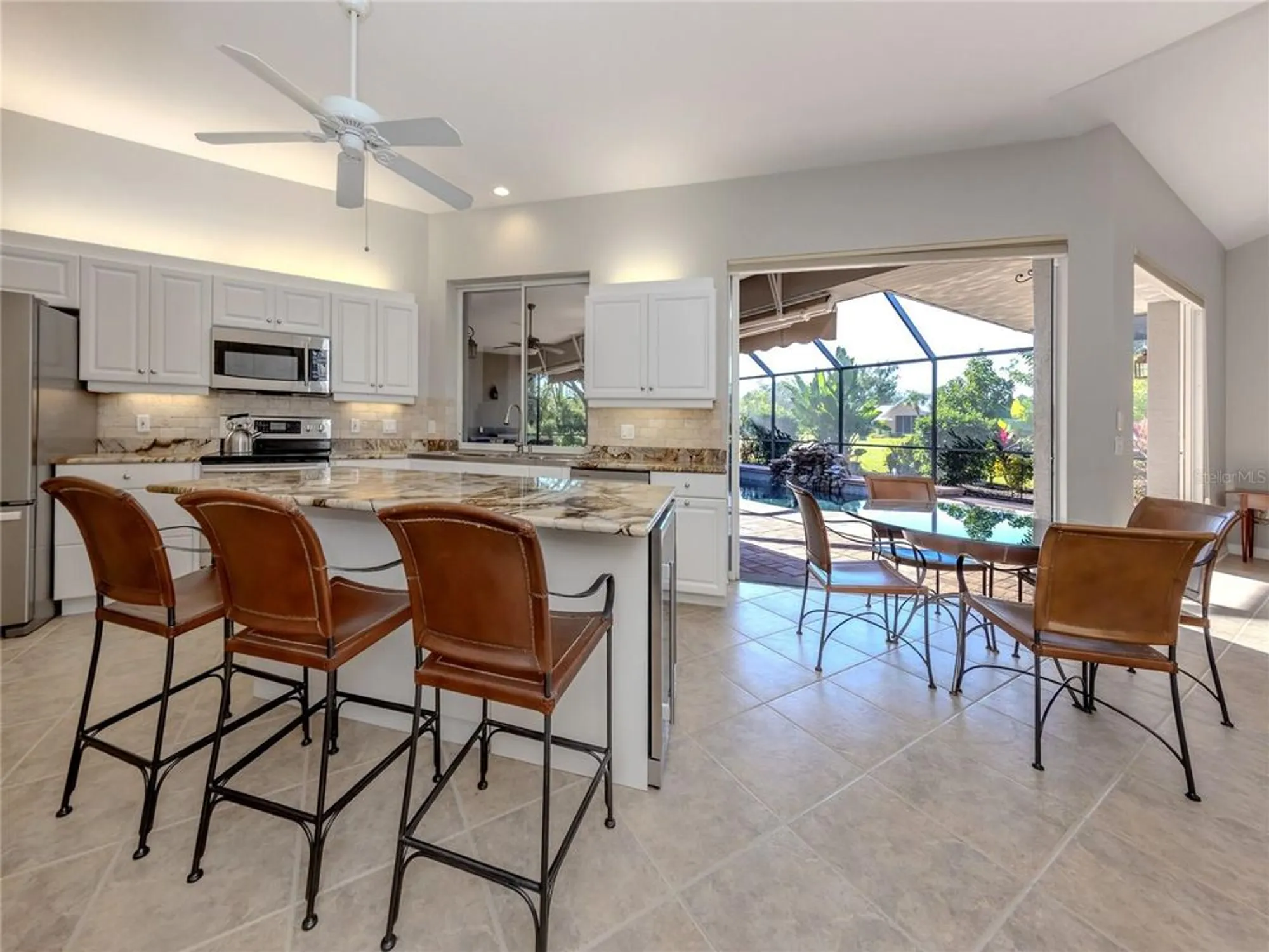 Property Slideshow image 13 of 60 | 406 trenwick ln, Venice, FL, 34293