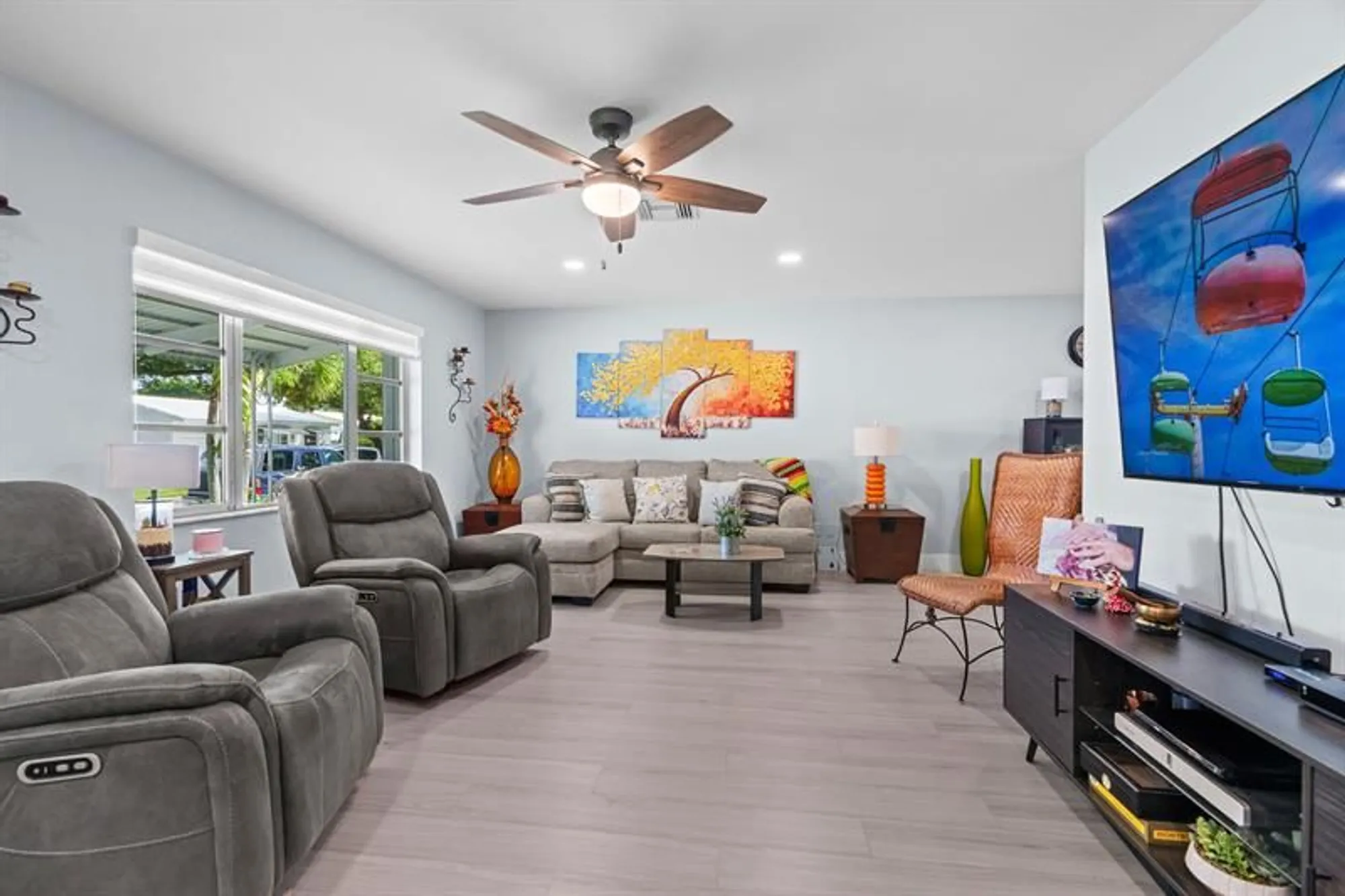 Property Slideshow image 4 of 63 | 1025 nw 90th way, Plantation, FL, 33322