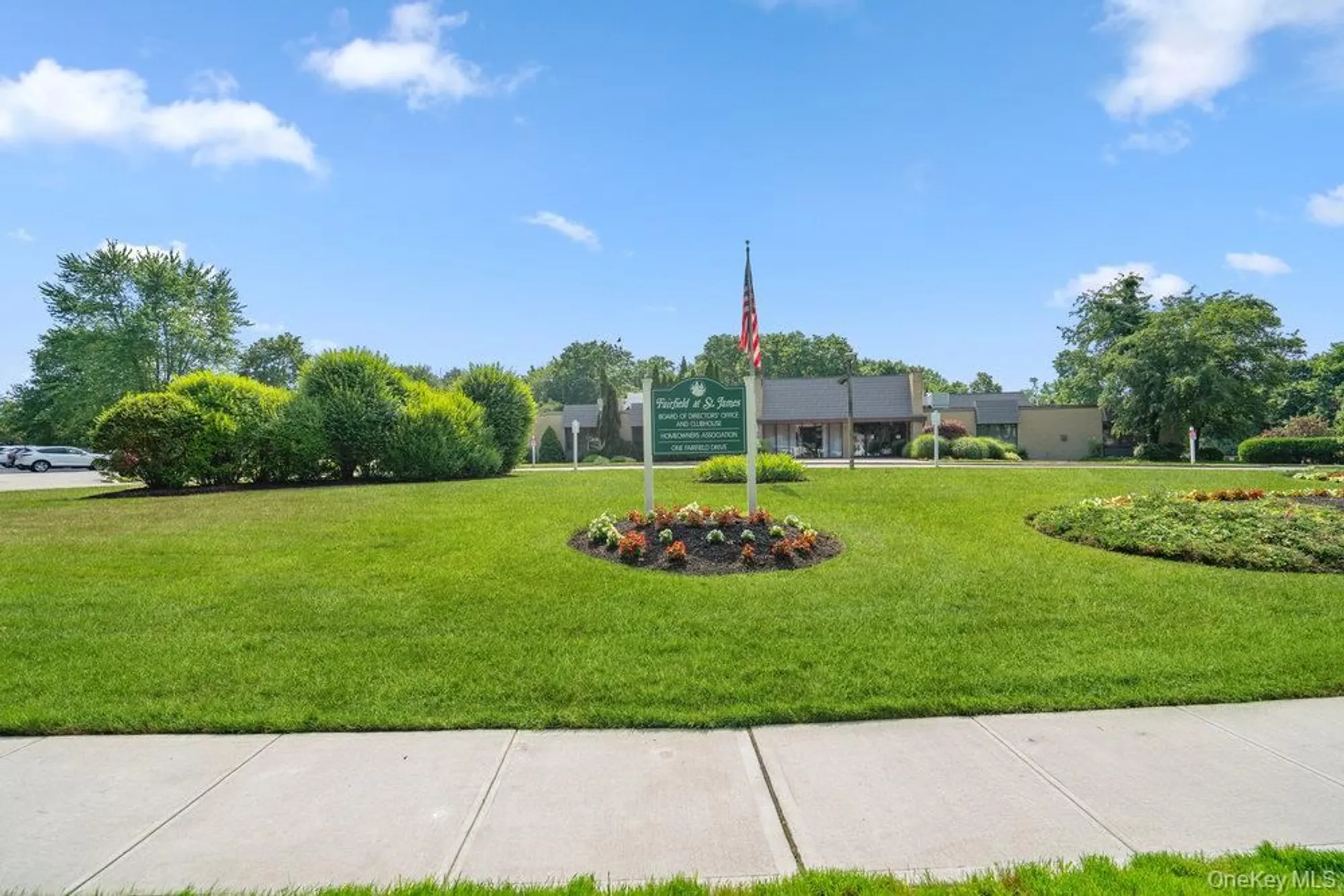 Property Slideshow image 35 of 35 | 914 fenway rd, Saint James, NY, 11780