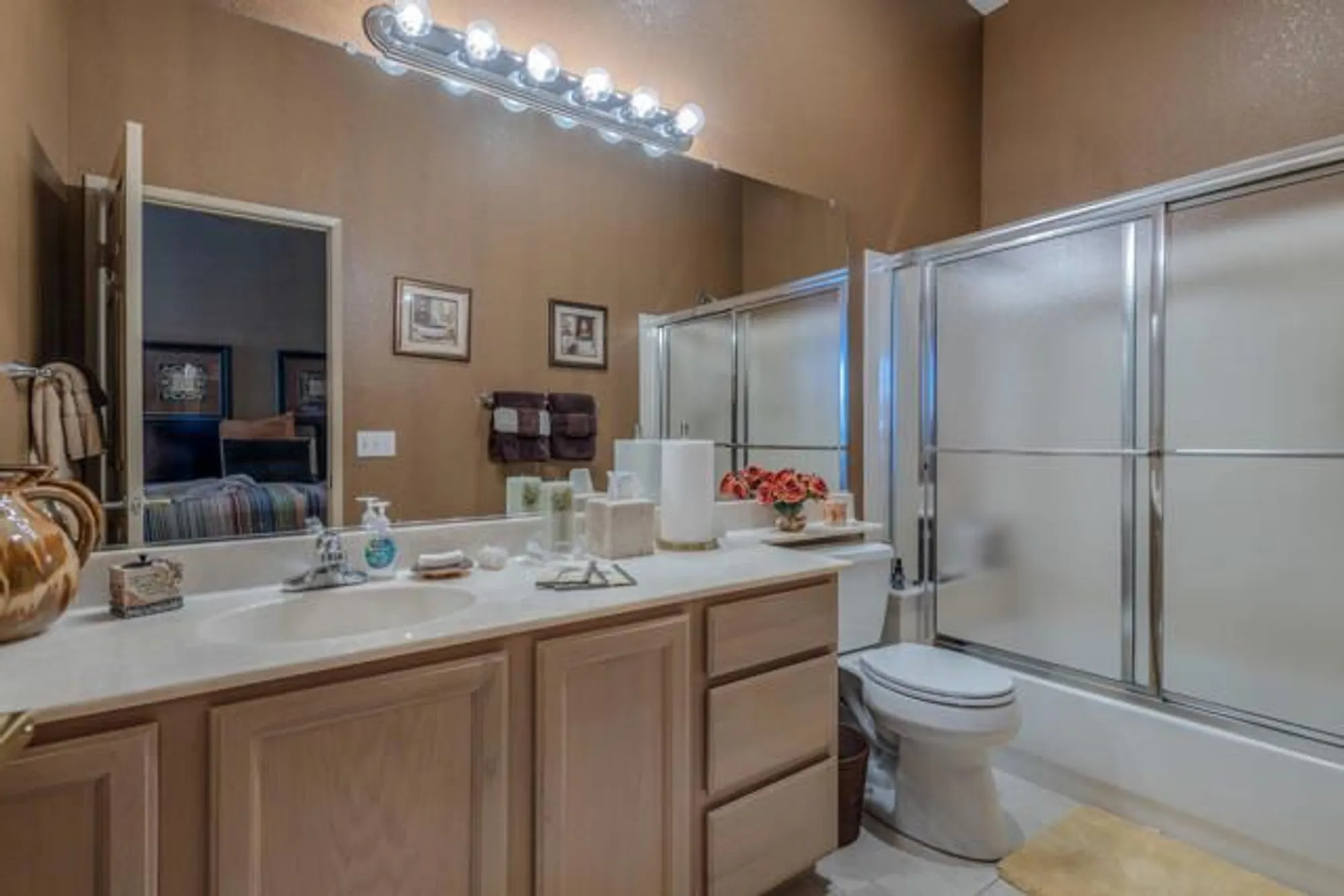 Property Slideshow image 22 of 30 | 44390 royal lytham dr, Indio, CA, 92201