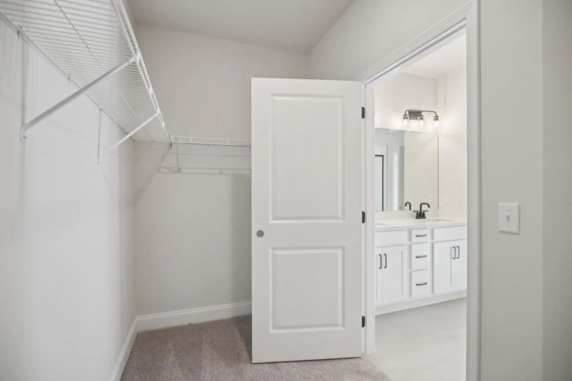 Property Slideshow image 43 of 54 | 328 stonehaus cir, Antioch, TN, 37013