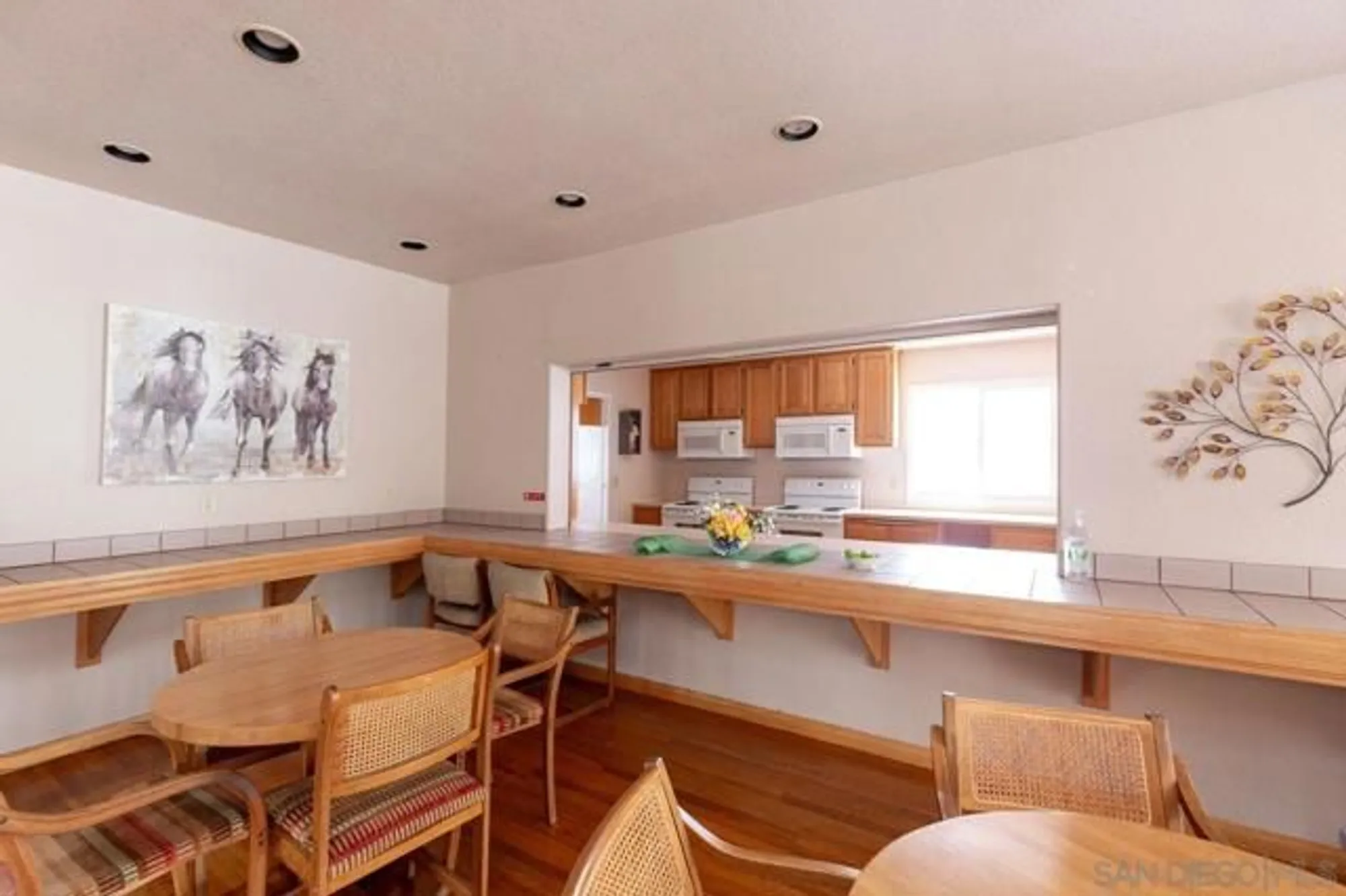 Property Slideshow image 23 of 25 | 6330 genesee ave unit 112, San Diego, CA, 92122