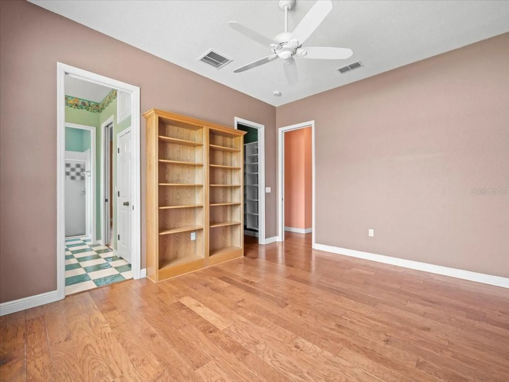 Property Slideshow image 38 of 58 | 8698 mississippi run, Weeki Wachee, FL, 34613