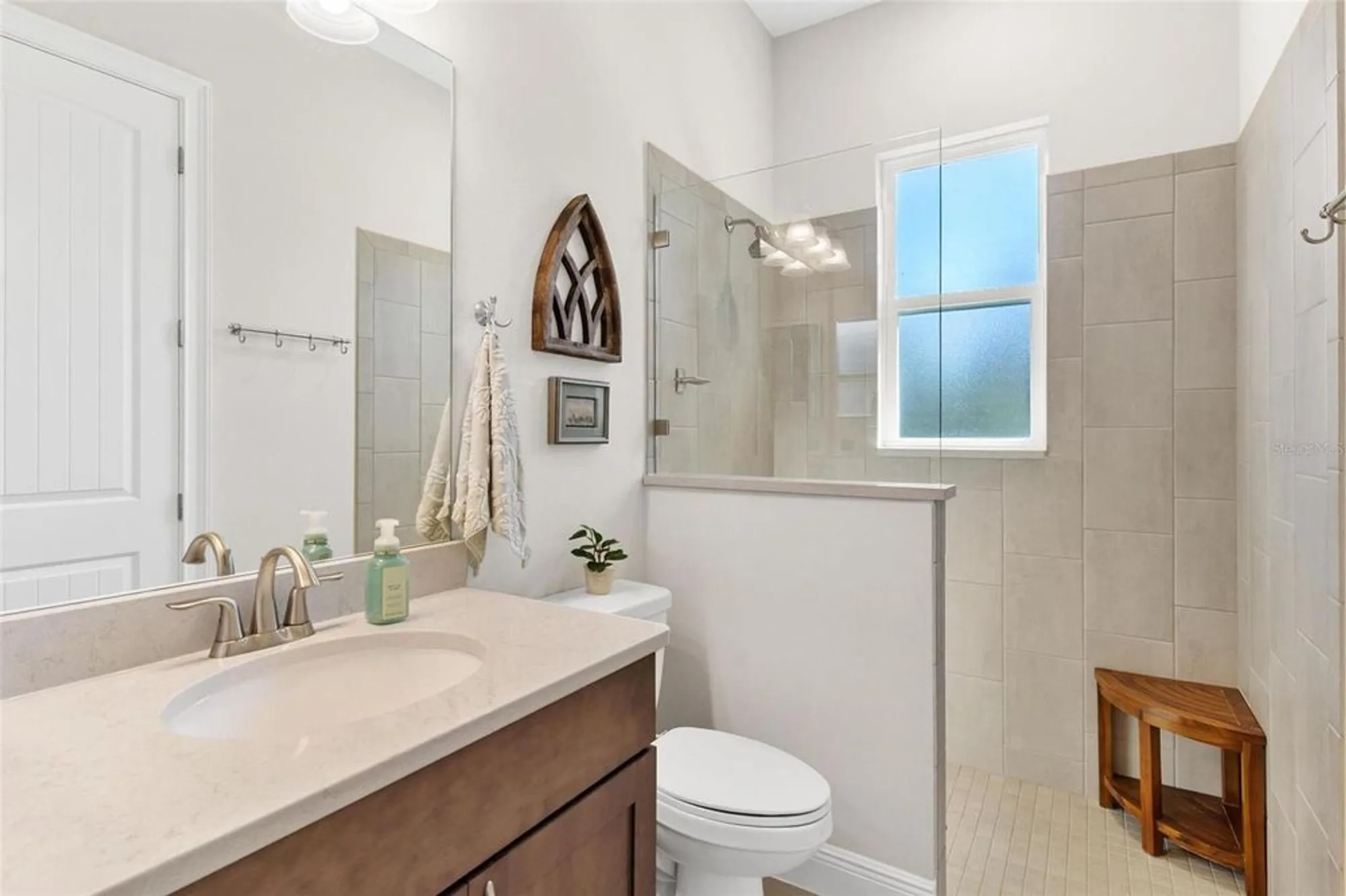 Property Slideshow image 34 of 56 | 5066 greens dr, Lady Lake, FL, 32159