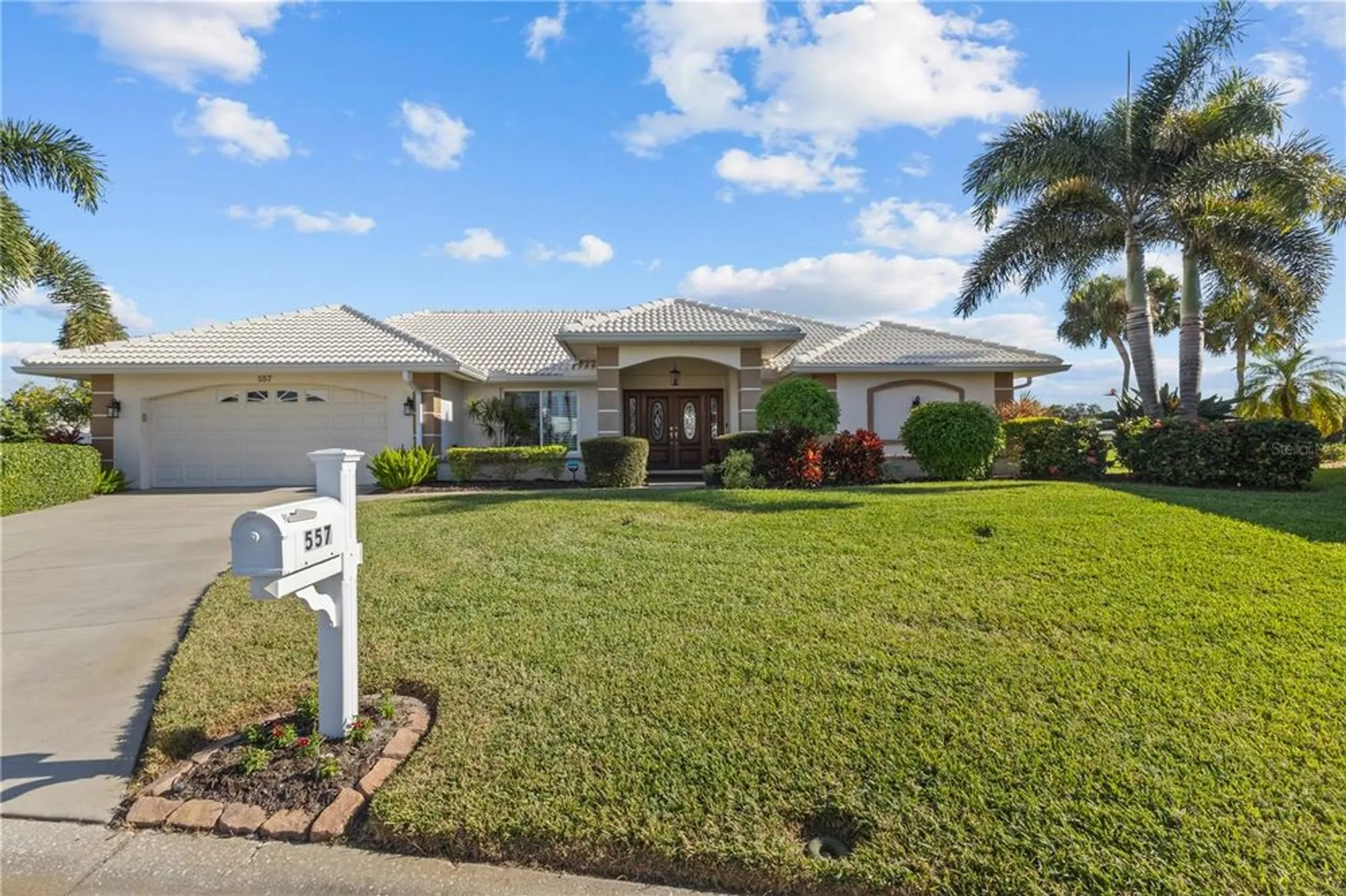 Property Slideshow image 44 of 64 | 557 warwick ct, Venice, FL, 34293
