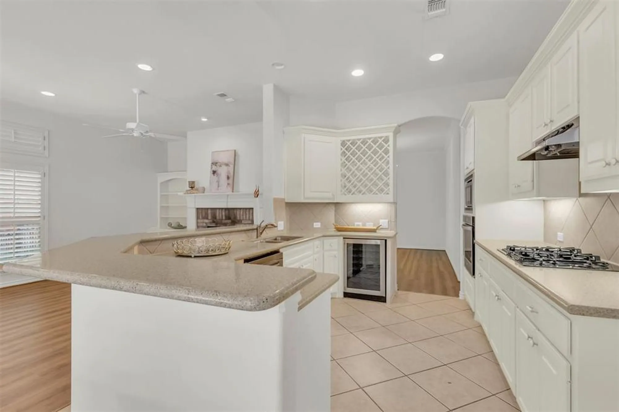 Property Slideshow image 8 of 29 | 654 scenic ranch cir, Fairview, TX, 75069