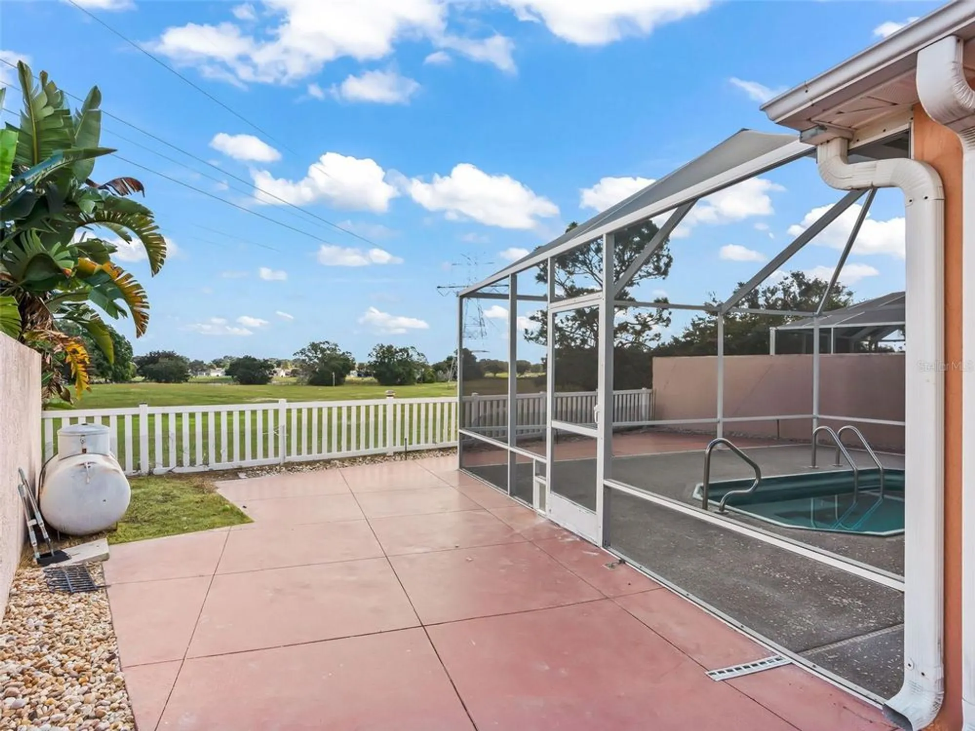 Property Slideshow image 30 of 41 | 873 oviedo rd, The Villages, FL, 32159