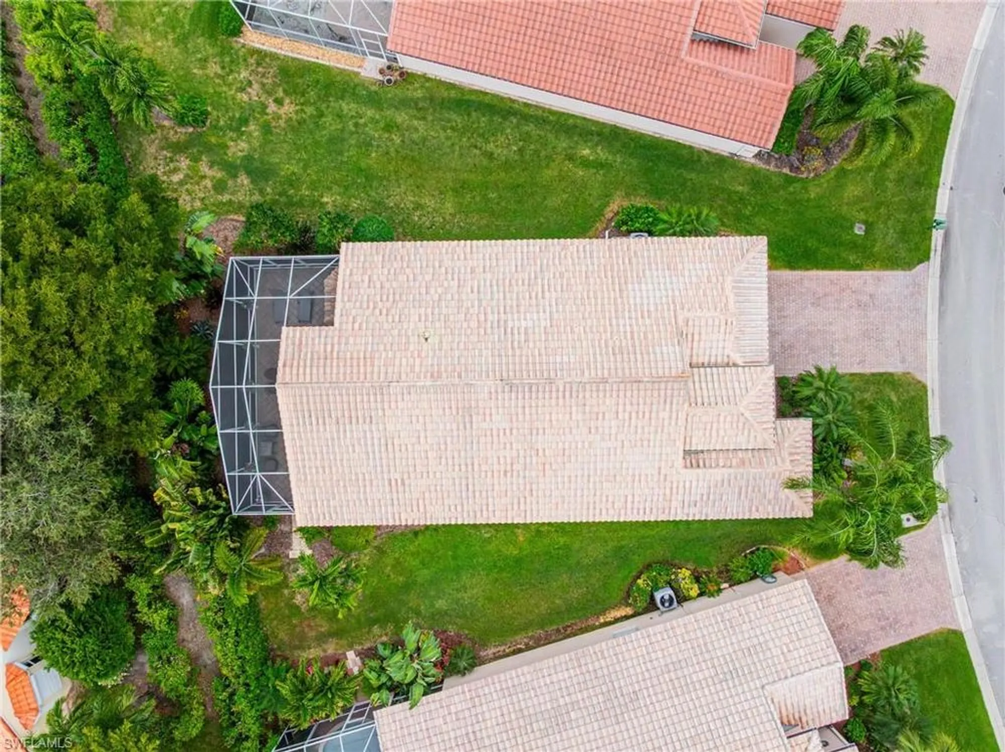 Property Slideshow image 31 of 48 | 9410 sun river way, Estero, FL, 33928