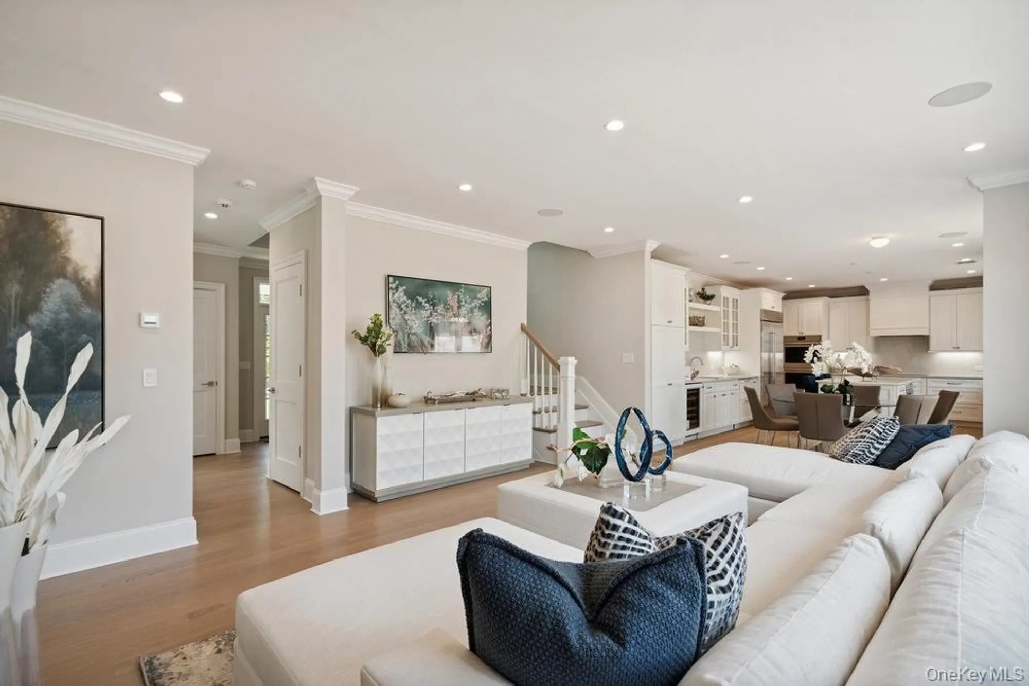 Property Slideshow image 8 of 46 | 46 plainview rd, Woodbury, NY, 11797