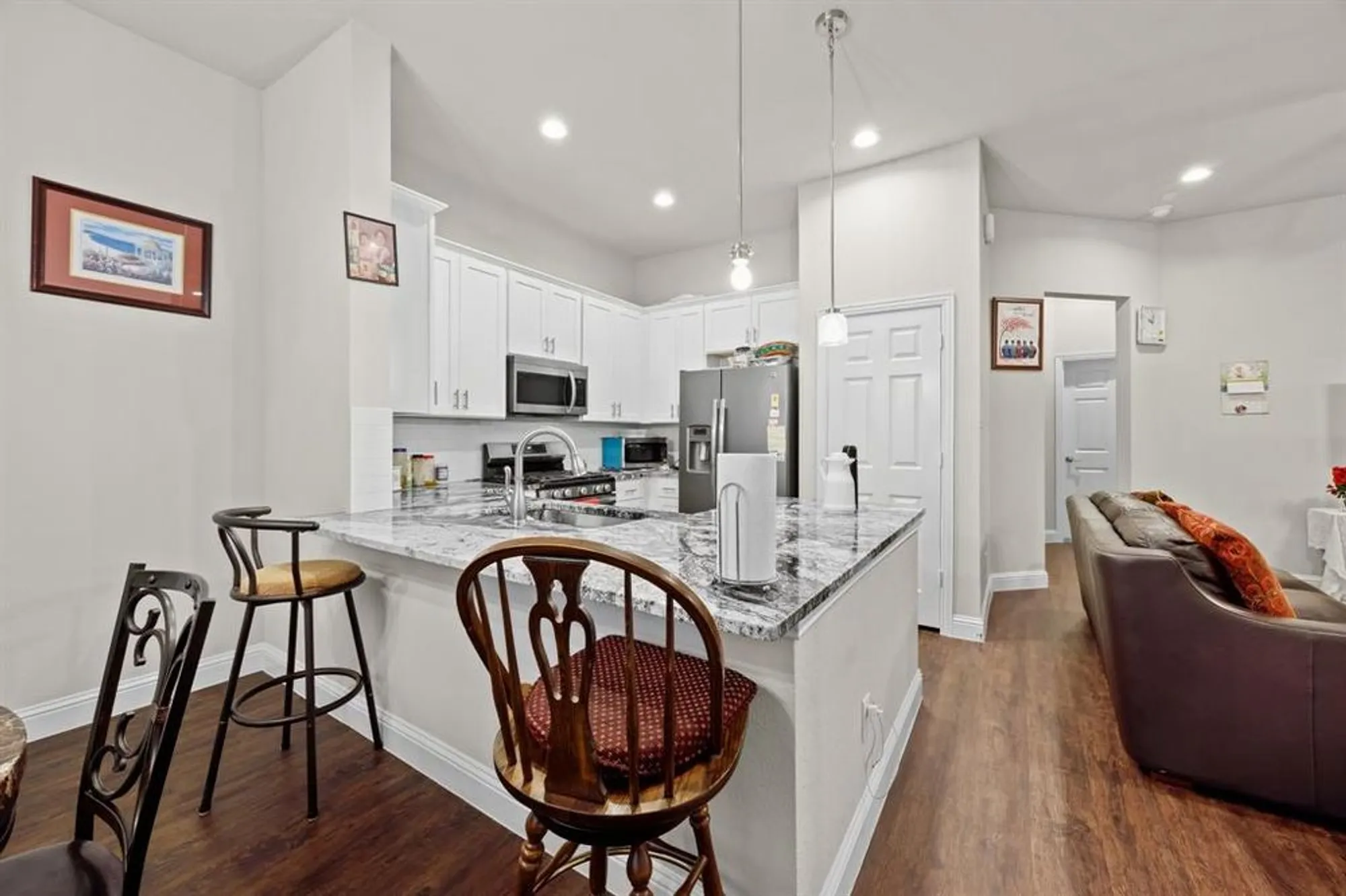 Property Slideshow image 6 of 16 | 829 hearthside way, Mckinney, TX, 75071