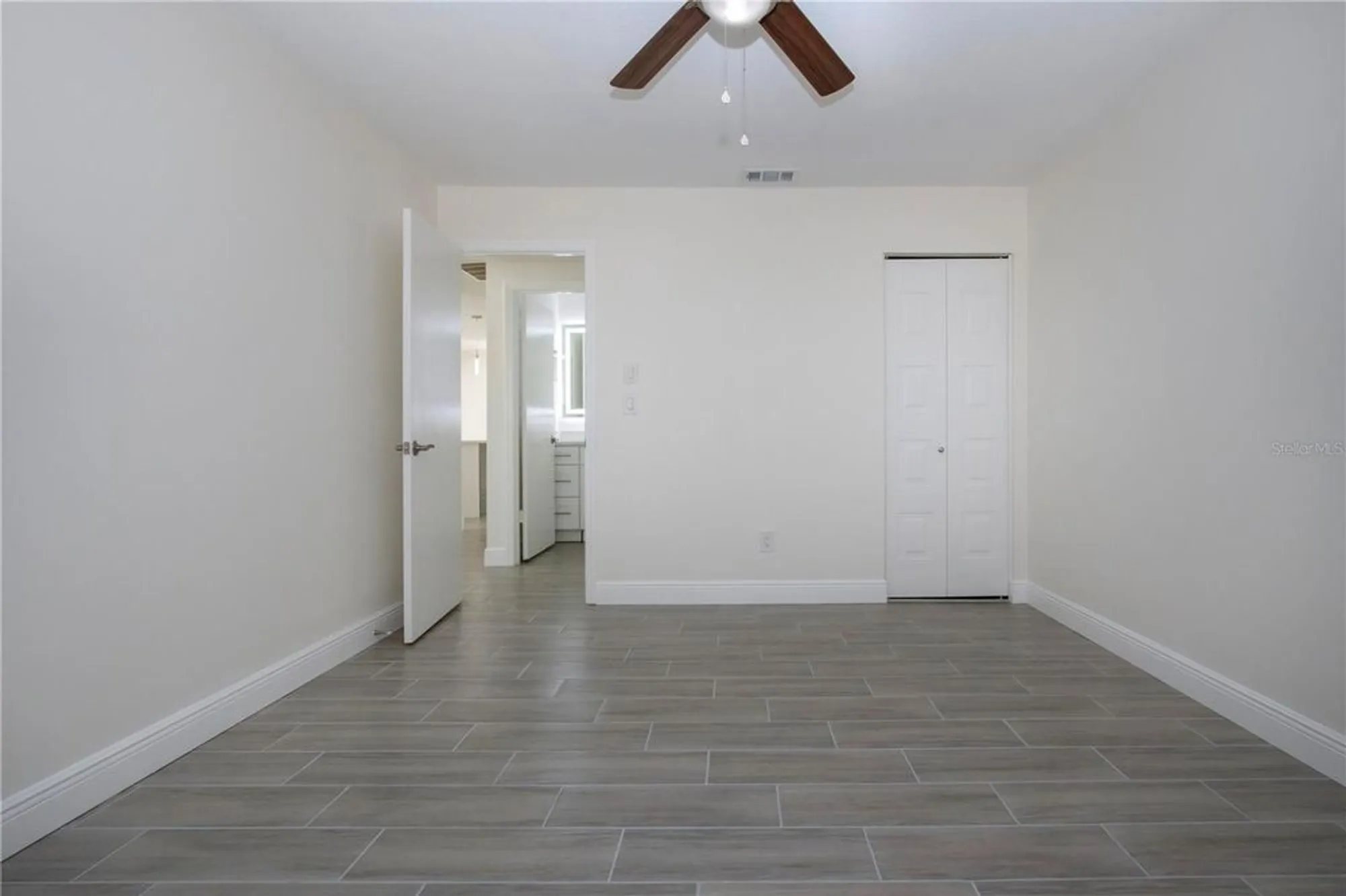 Property Slideshow image 38 of 72 | 1906 canterbury ln 20, Sun City Center, FL, 33573