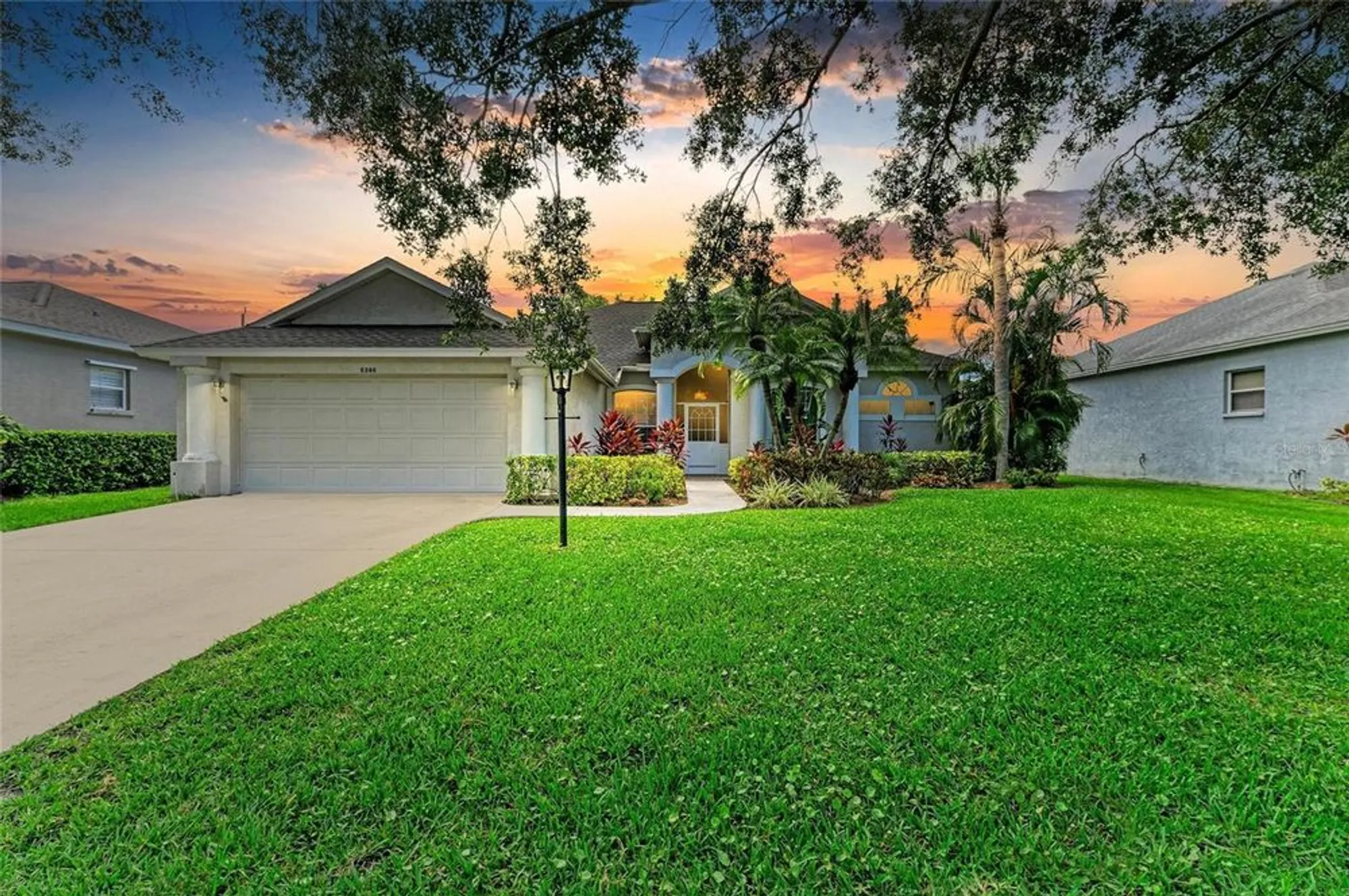Property Slideshow image 1 of 51 | 5386 creekside trl, Sarasota, FL, 34243