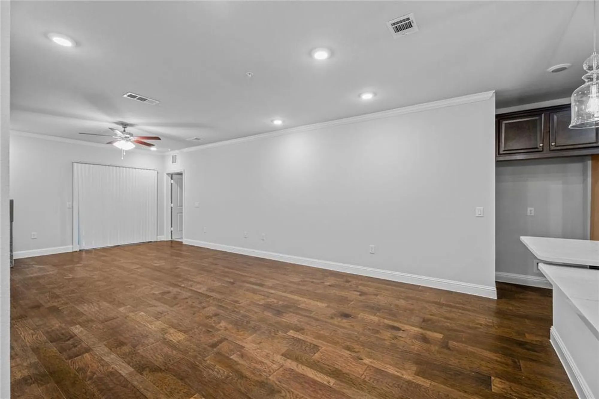 Property Slideshow image 11 of 25 | 651 n watters rd apt 3202, Allen, TX, 75013