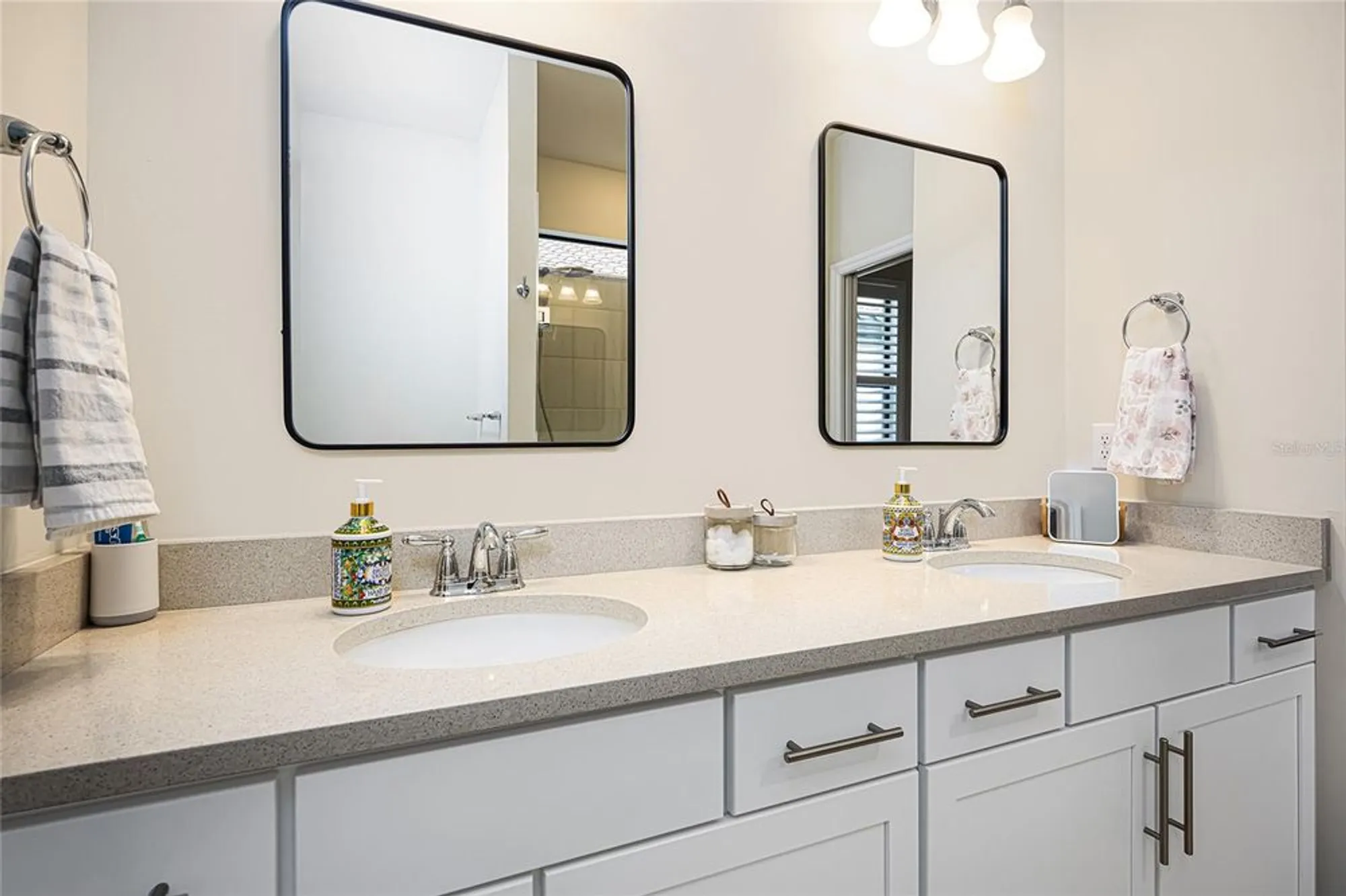 Property Slideshow image 34 of 81 | 2751 lavandula ct, North Port, FL, 34289