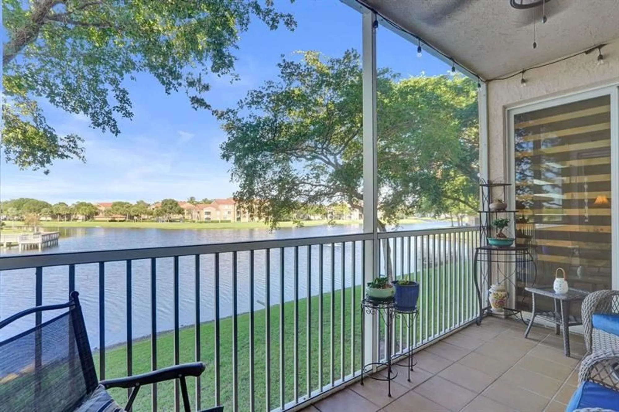 Property Slideshow image 22 of 57 | 7755 yardley dr 209, Tamarac, FL, 33321