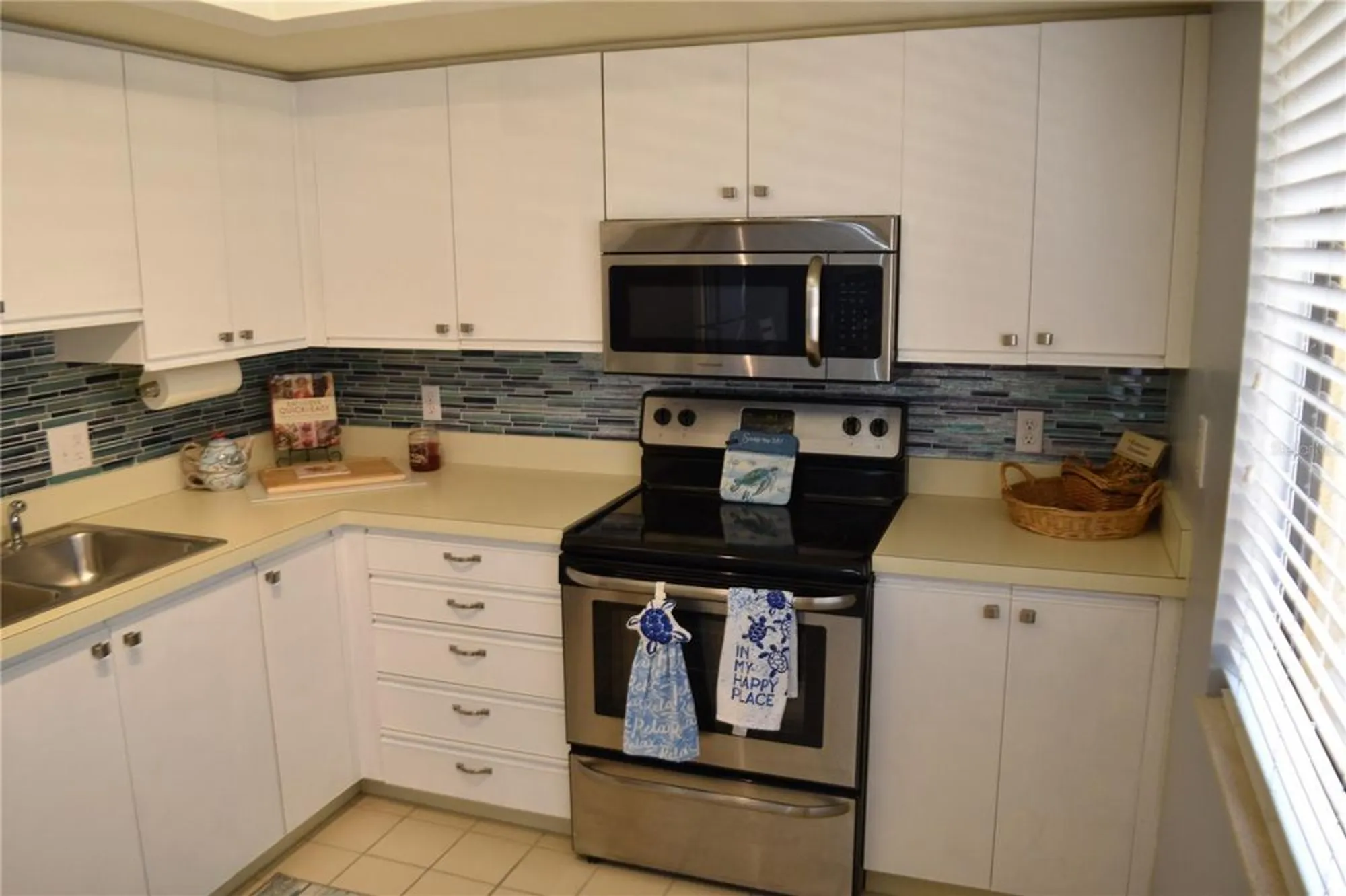 Property Slideshow image 40 of 59 | 3062 eastland blvd # d206, Clearwater, FL, 33761