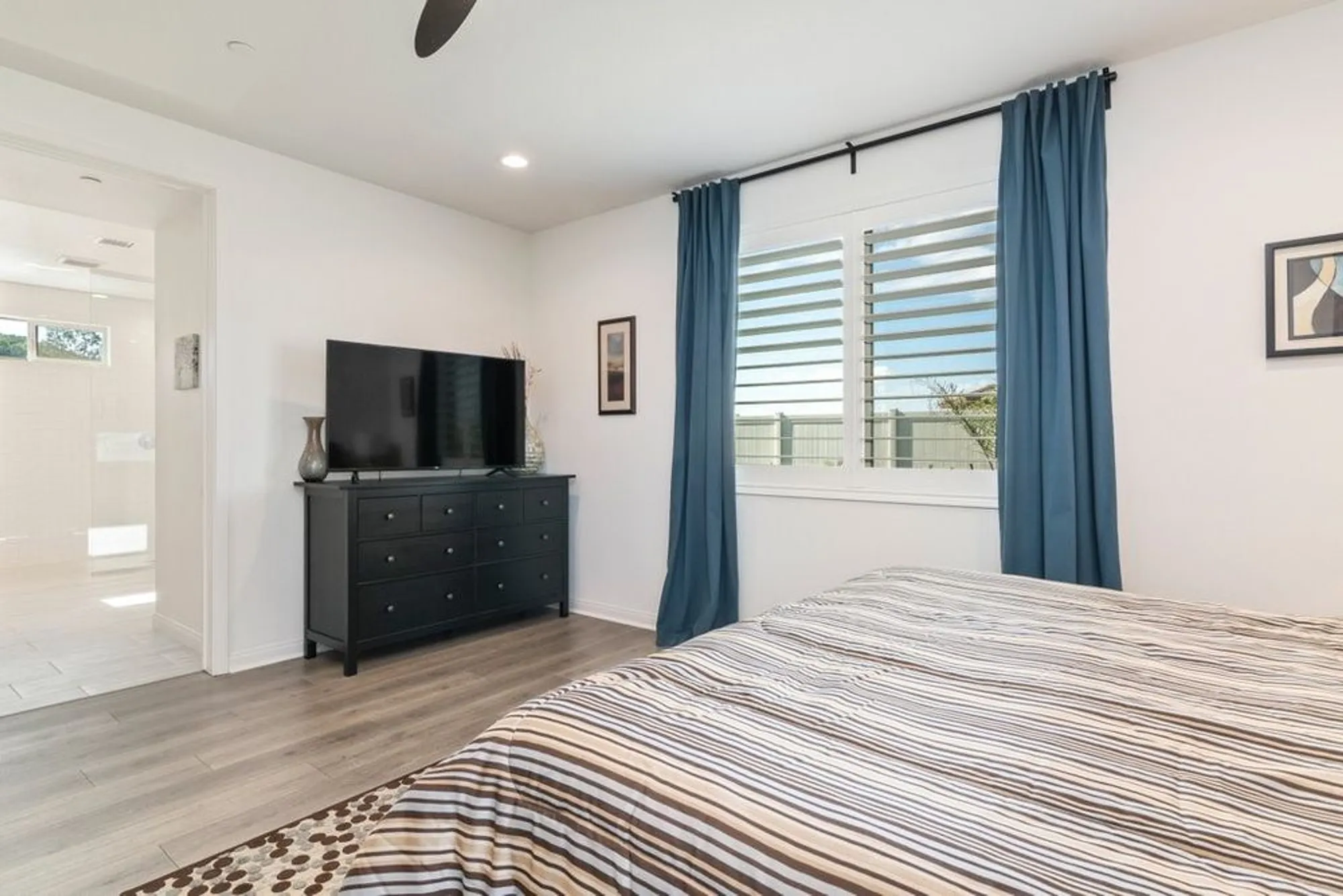 Property Slideshow image 23 of 49 | 39911 novel ct, Temecula, CA, 92591