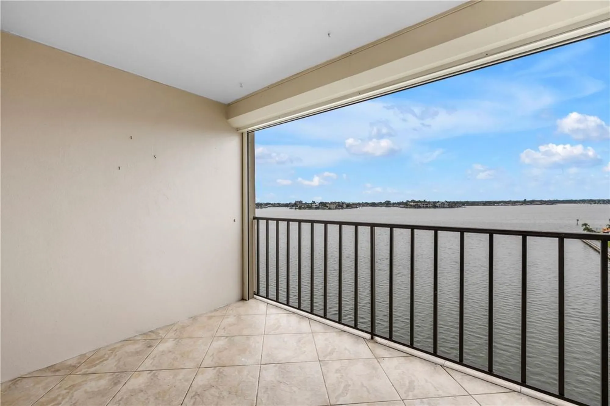Property Slideshow image 26 of 44 | 7700 sun island dr 401, South Pasadena, FL, 33707