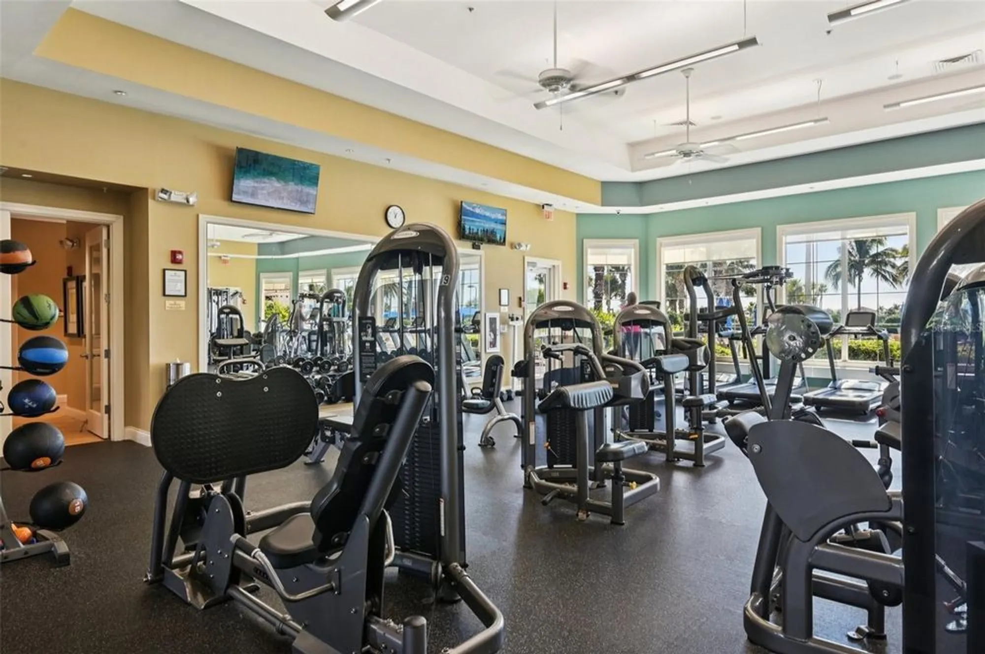 Property Slideshow image 38 of 51 | 19220 isadora st, Venice, FL, 34293