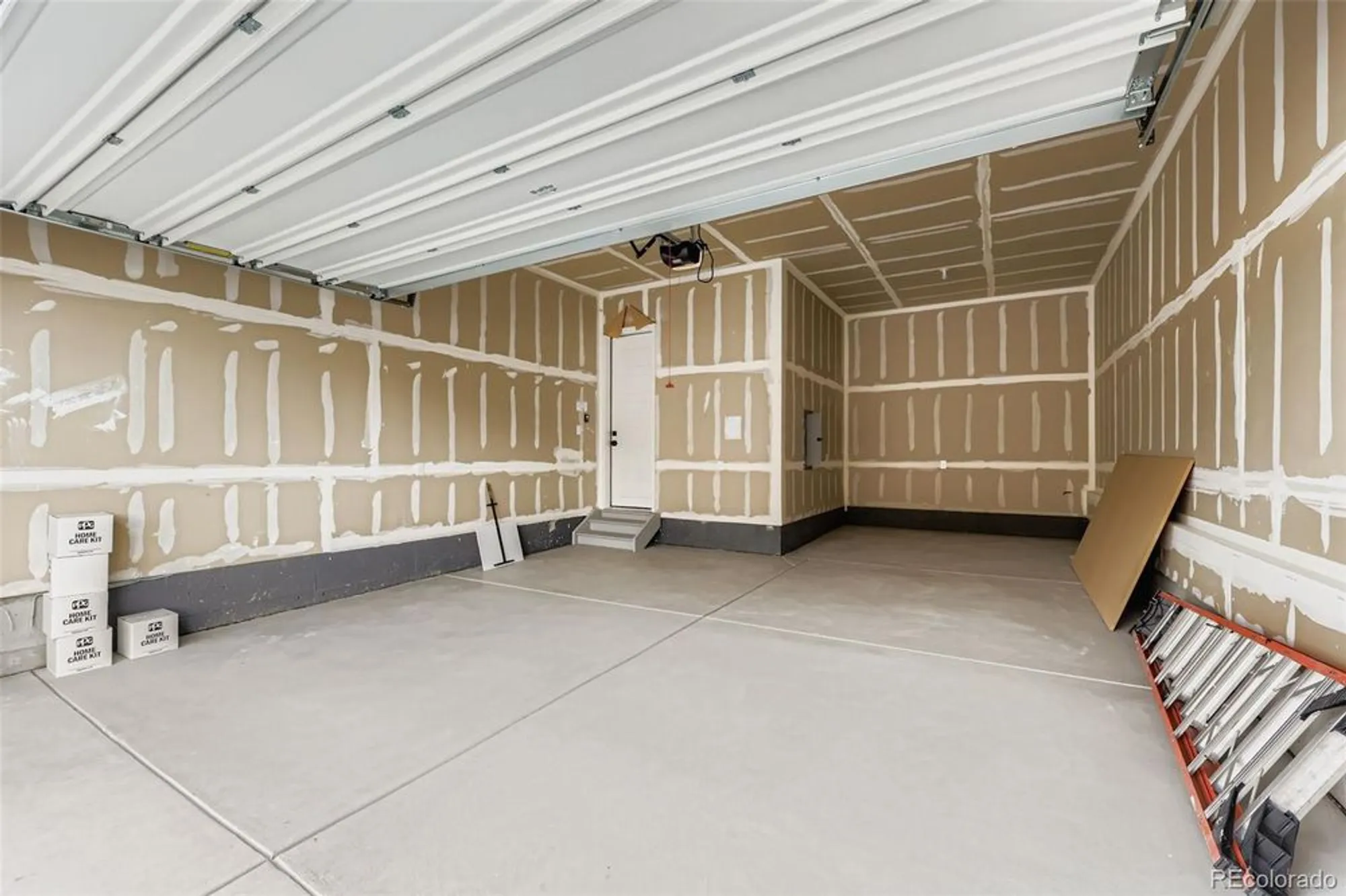 Property Slideshow image 25 of 39 | 2165 grayside cir, Castle Rock, CO, 80109