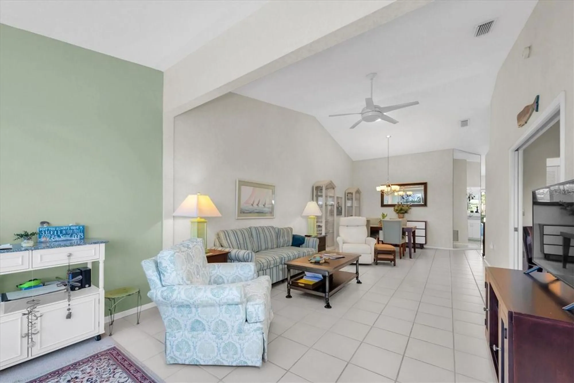 Property Slideshow image 9 of 57 | 801 waterside ln, Bradenton, FL, 34209