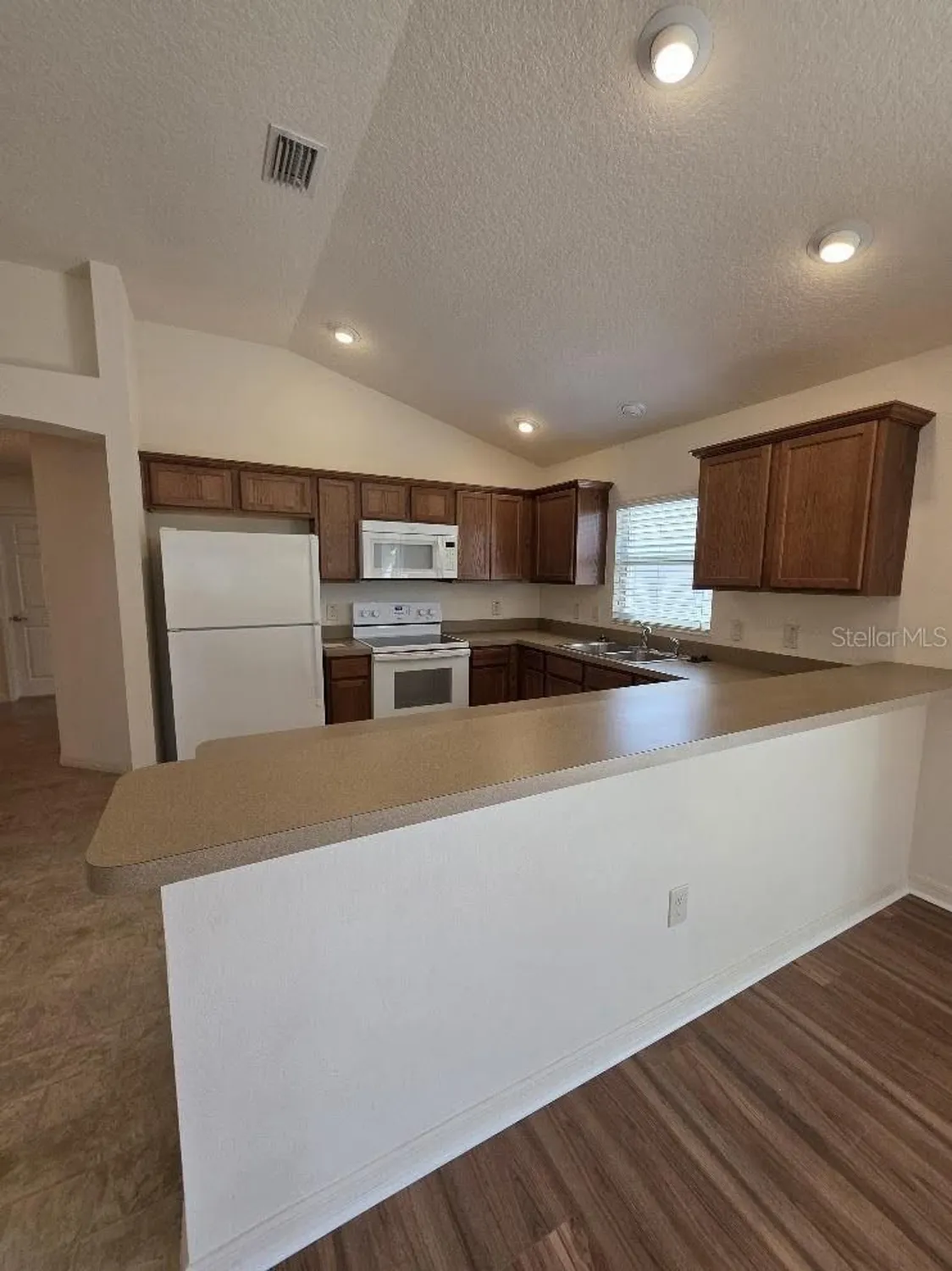 Property Slideshow image 8 of 24 | 2149 sandalwood pl, The Villages, FL, 32163