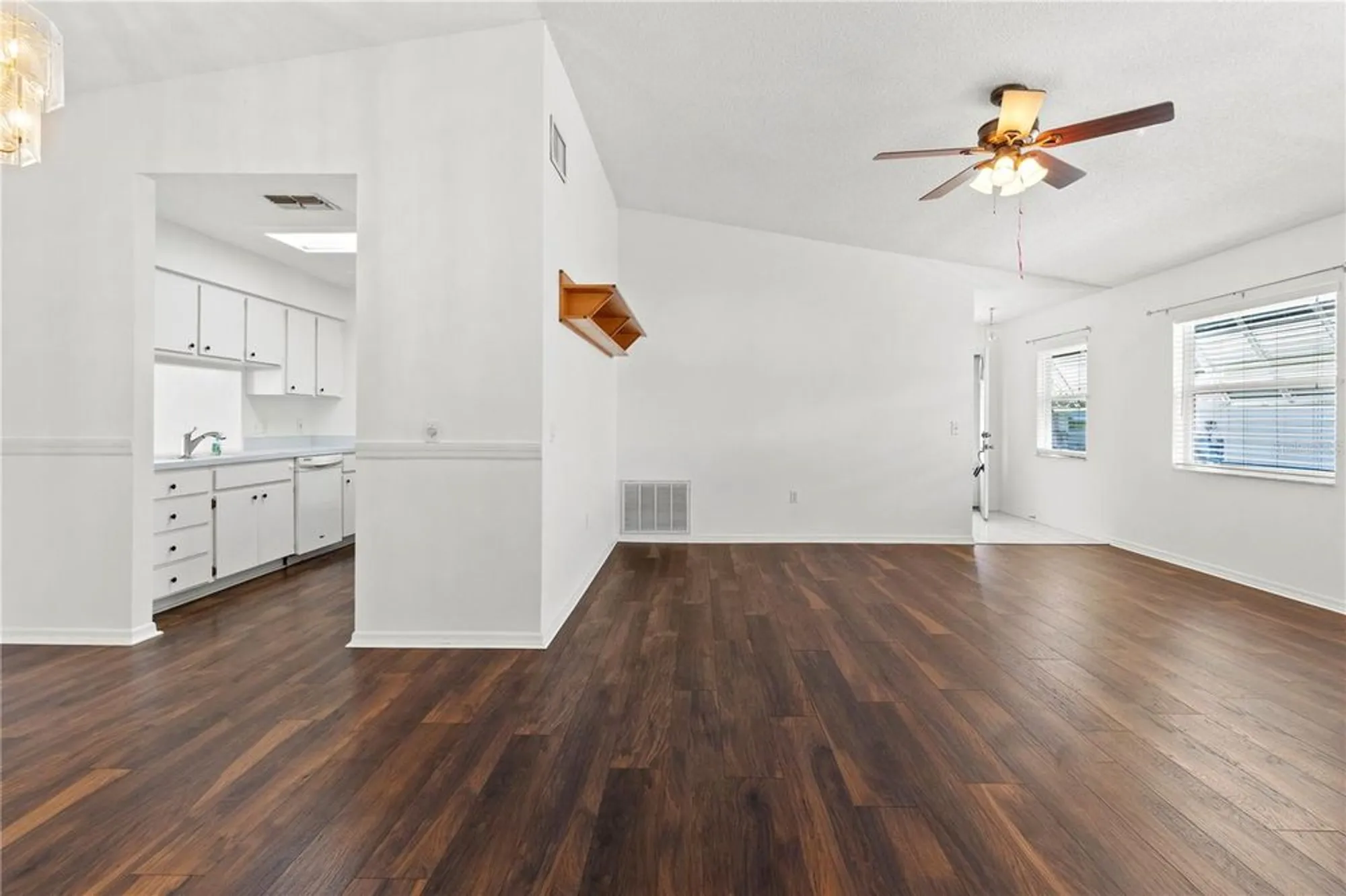 Property Slideshow image 8 of 46 | 1618 birchwood loop, Lakeland, FL, 33811