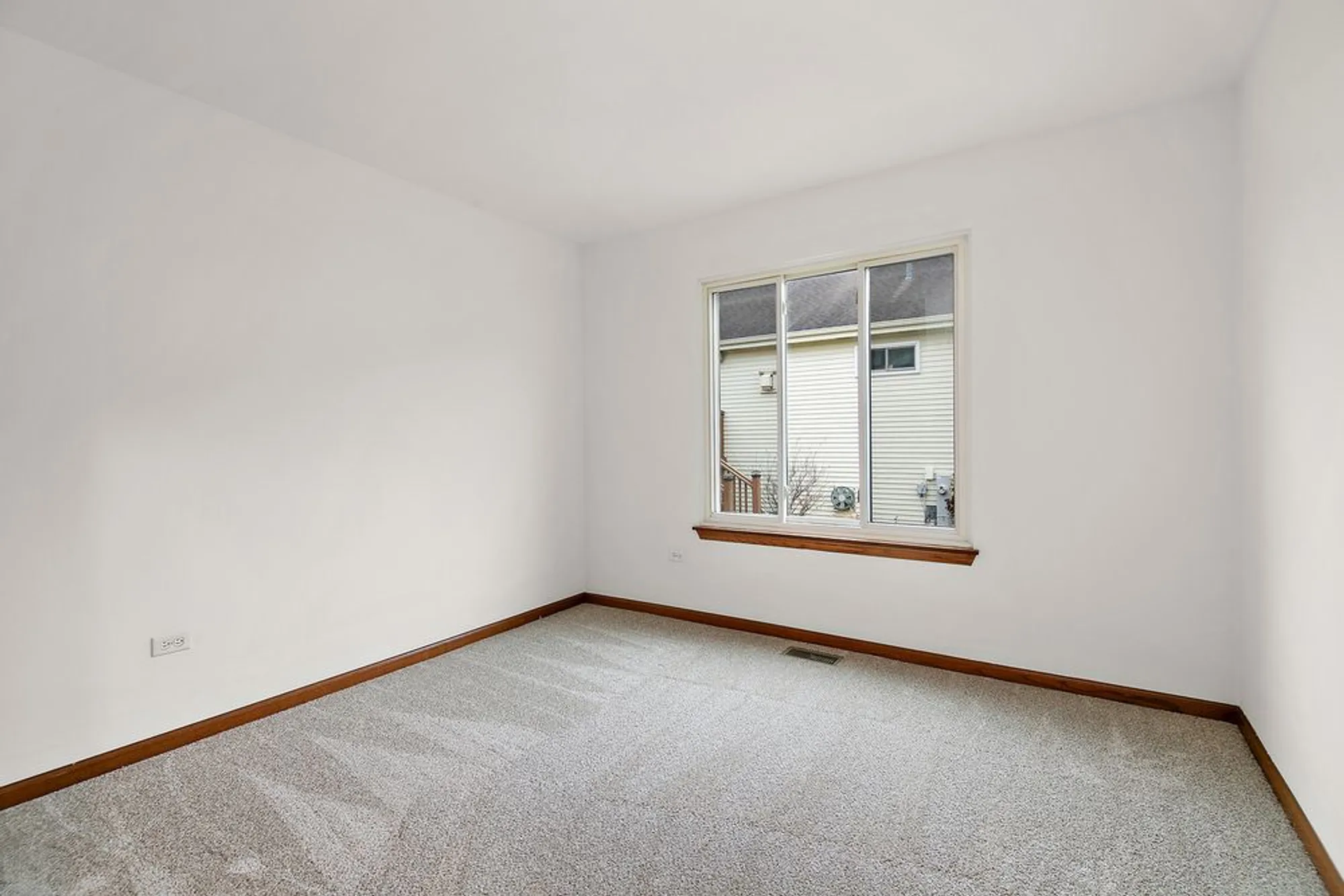 Property Slideshow image 17 of 38 | 21327 w redwood dr, Plainfield, IL, 60544