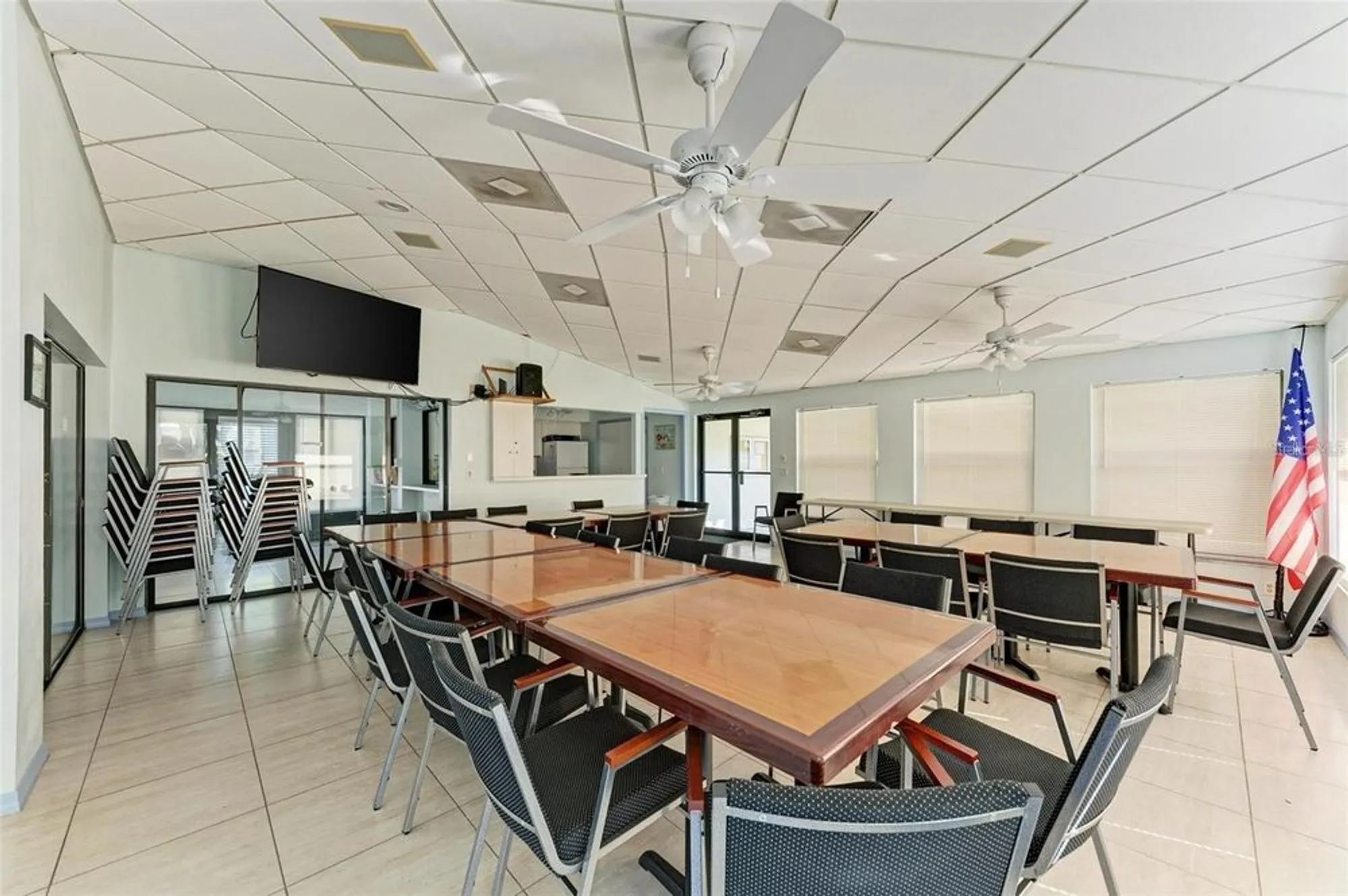 Property Slideshow image 53 of 74 | 220 southampton dr 325, Venice, FL, 34293