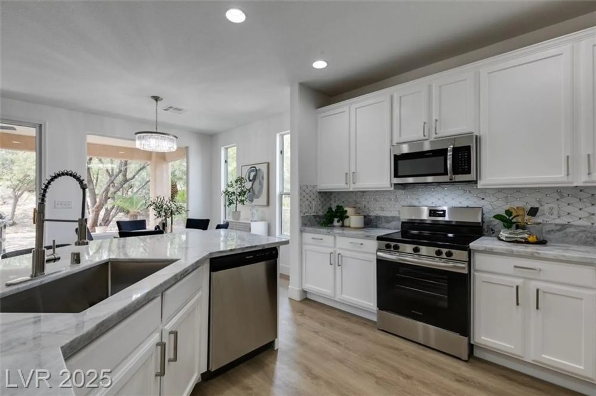 Property Slideshow image 15 of 46 | 5029 alfingo st, Las Vegas, NV, 89135