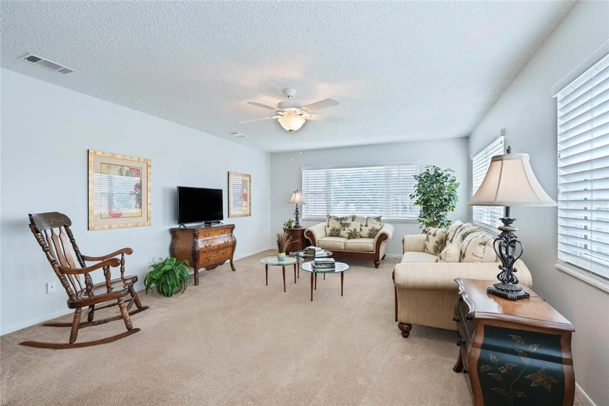 Property Slideshow image 8 of 20 | 5356 81st st n apt 26, Saint Petersburg, FL, 33709