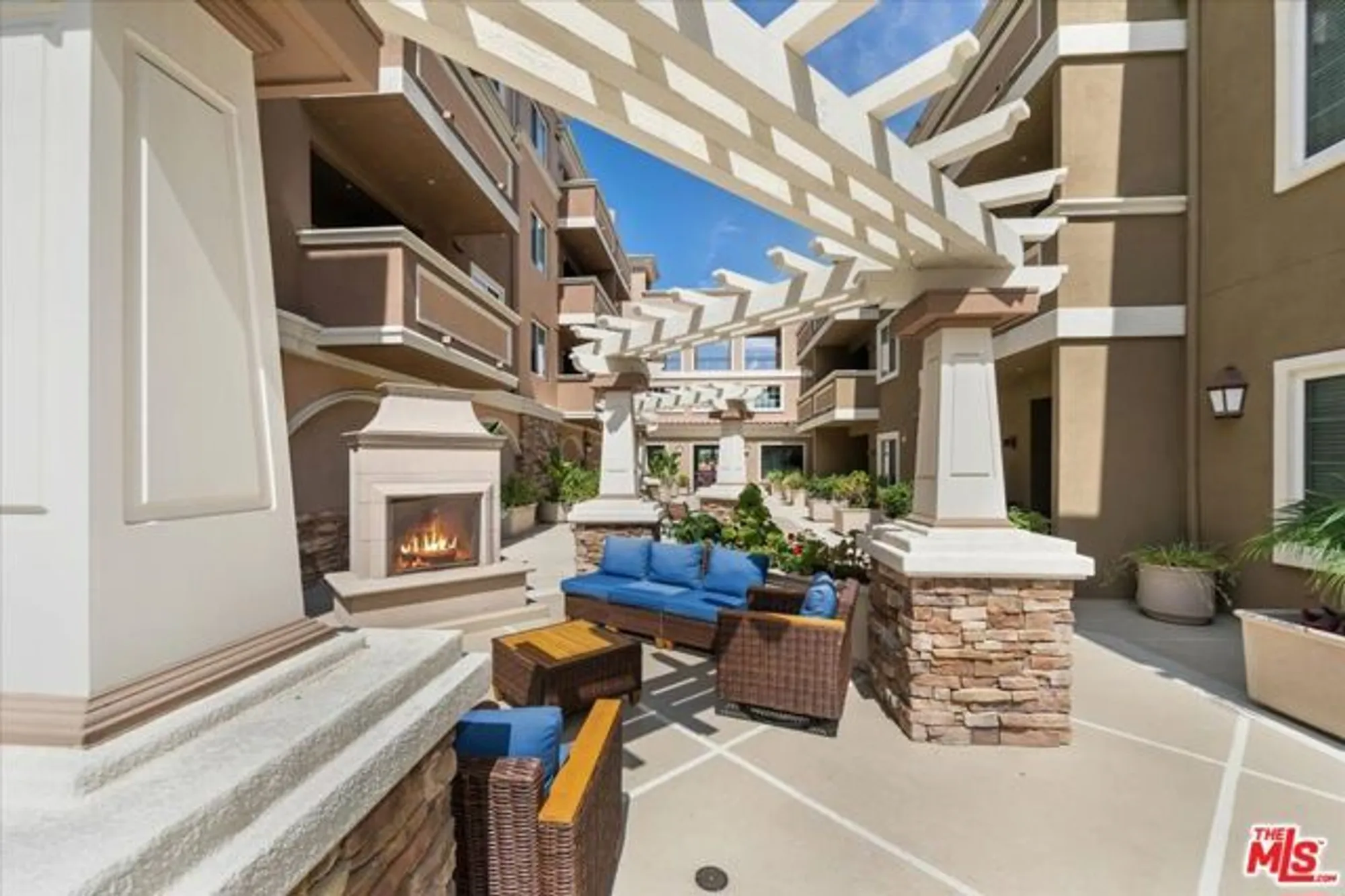 Property Slideshow image 8 of 17 | 2750 artesia blvd 364, Redondo Beach, CA, 90278