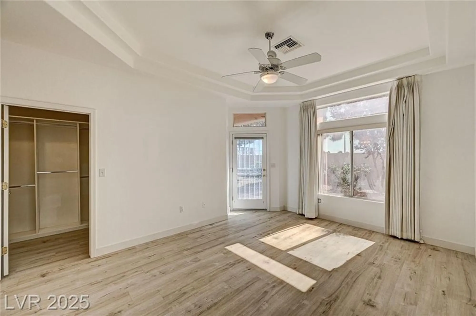 Property Slideshow image 28 of 47 | 10725 mission lakes ave, Las Vegas, NV, 89134