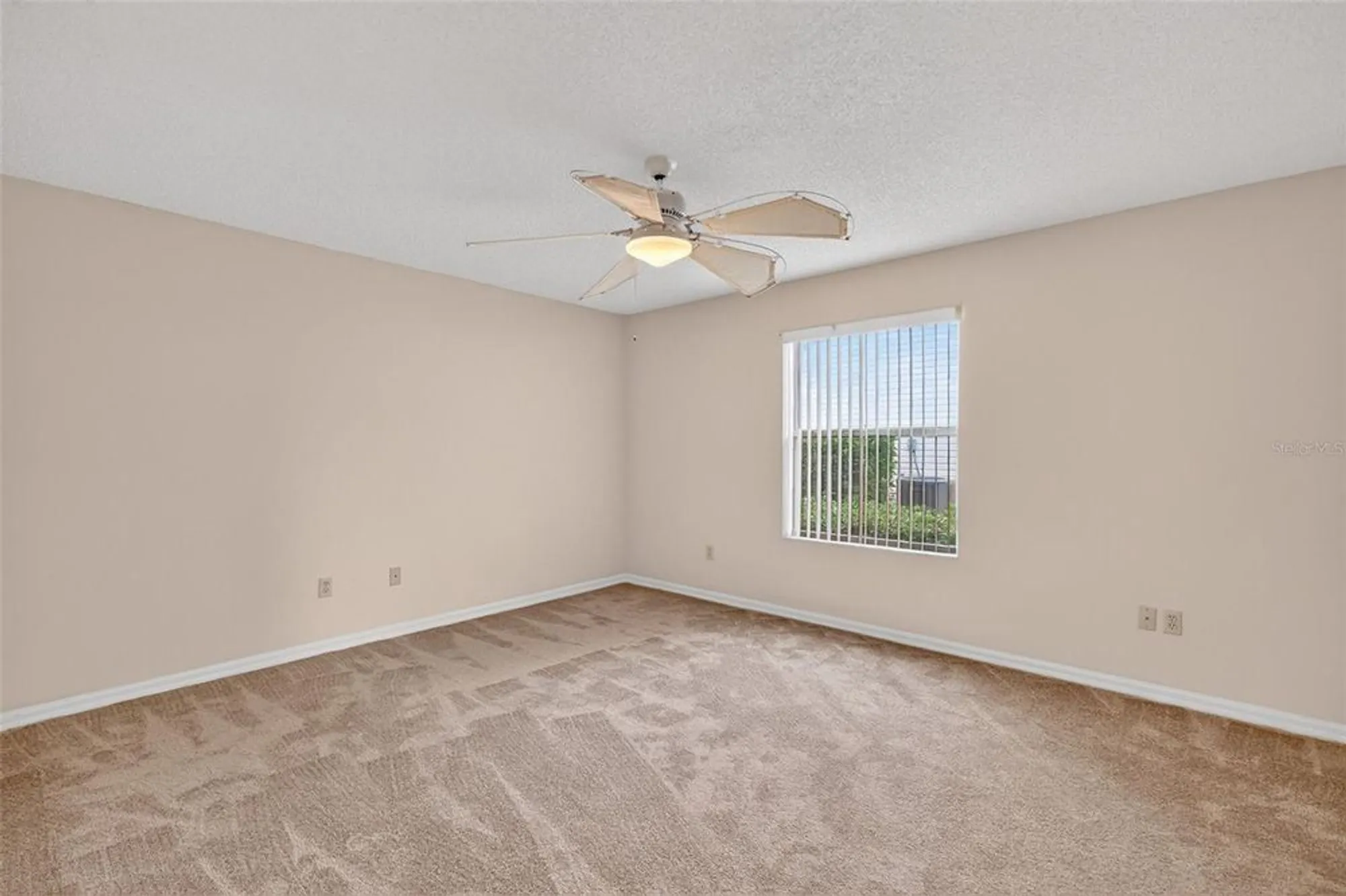 Property Slideshow image 16 of 32 | 1201 de la fuente ct, The Villages, FL, 32162