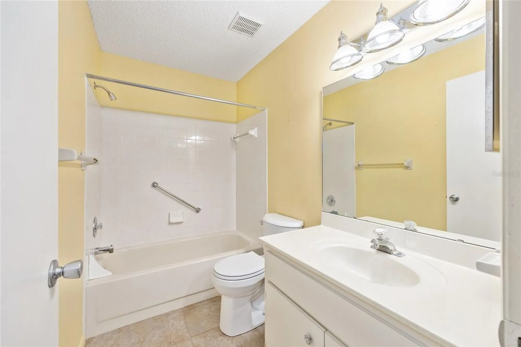 Property Slideshow image 29 of 40 | 9121 sw 83rd ct c, Ocala, FL, 34481